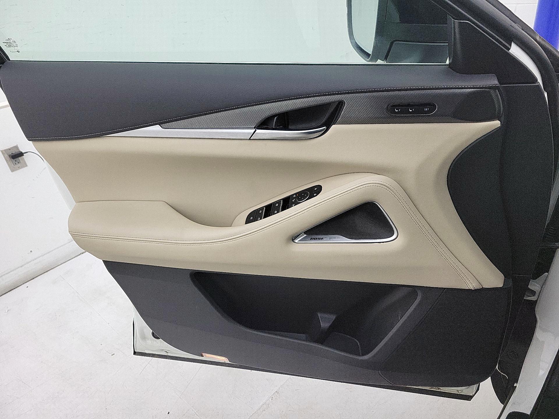 Thumbnail: 2023 INFINITI QX60 - 12