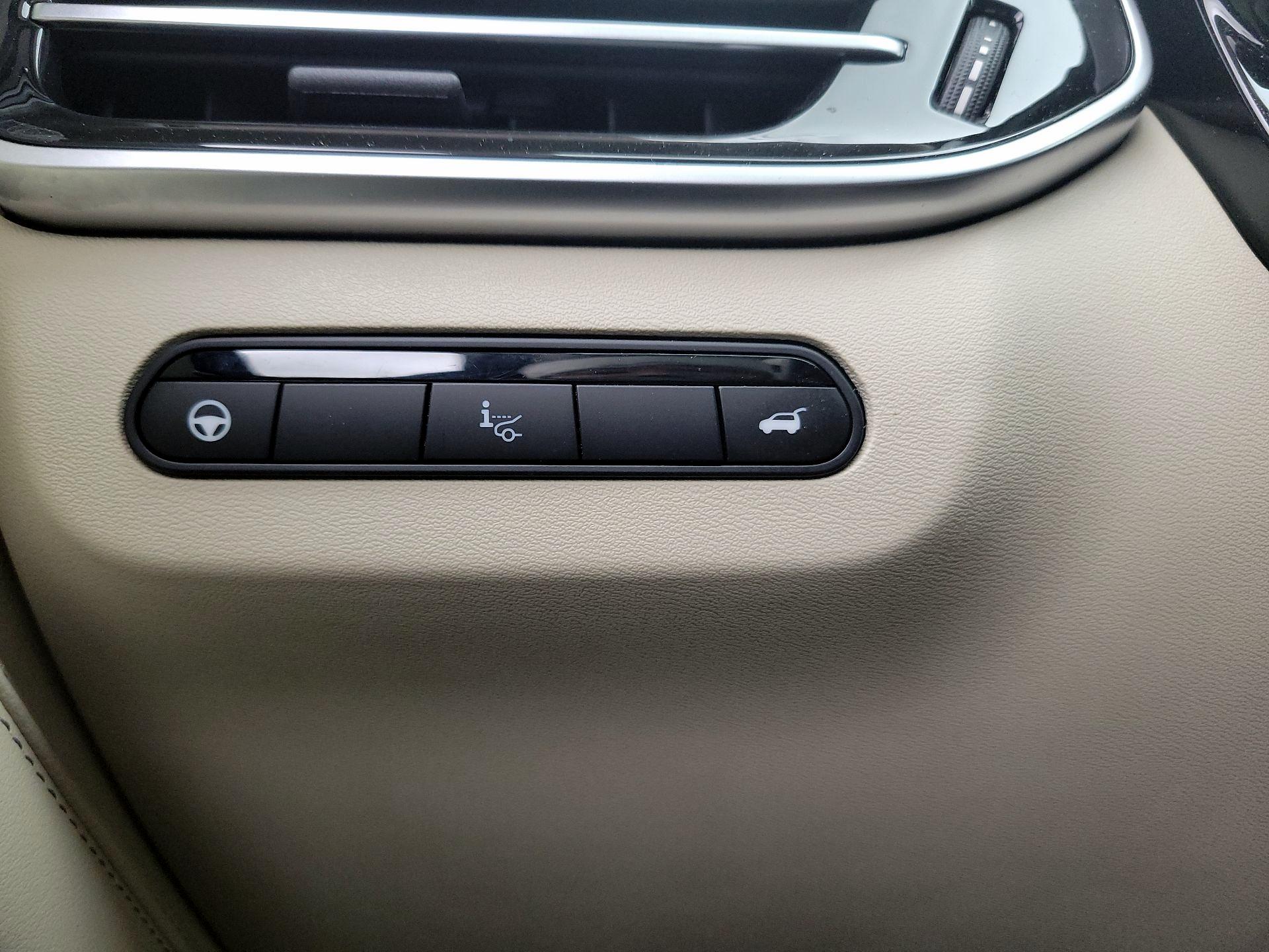 Thumbnail: 2023 INFINITI QX60 - 13