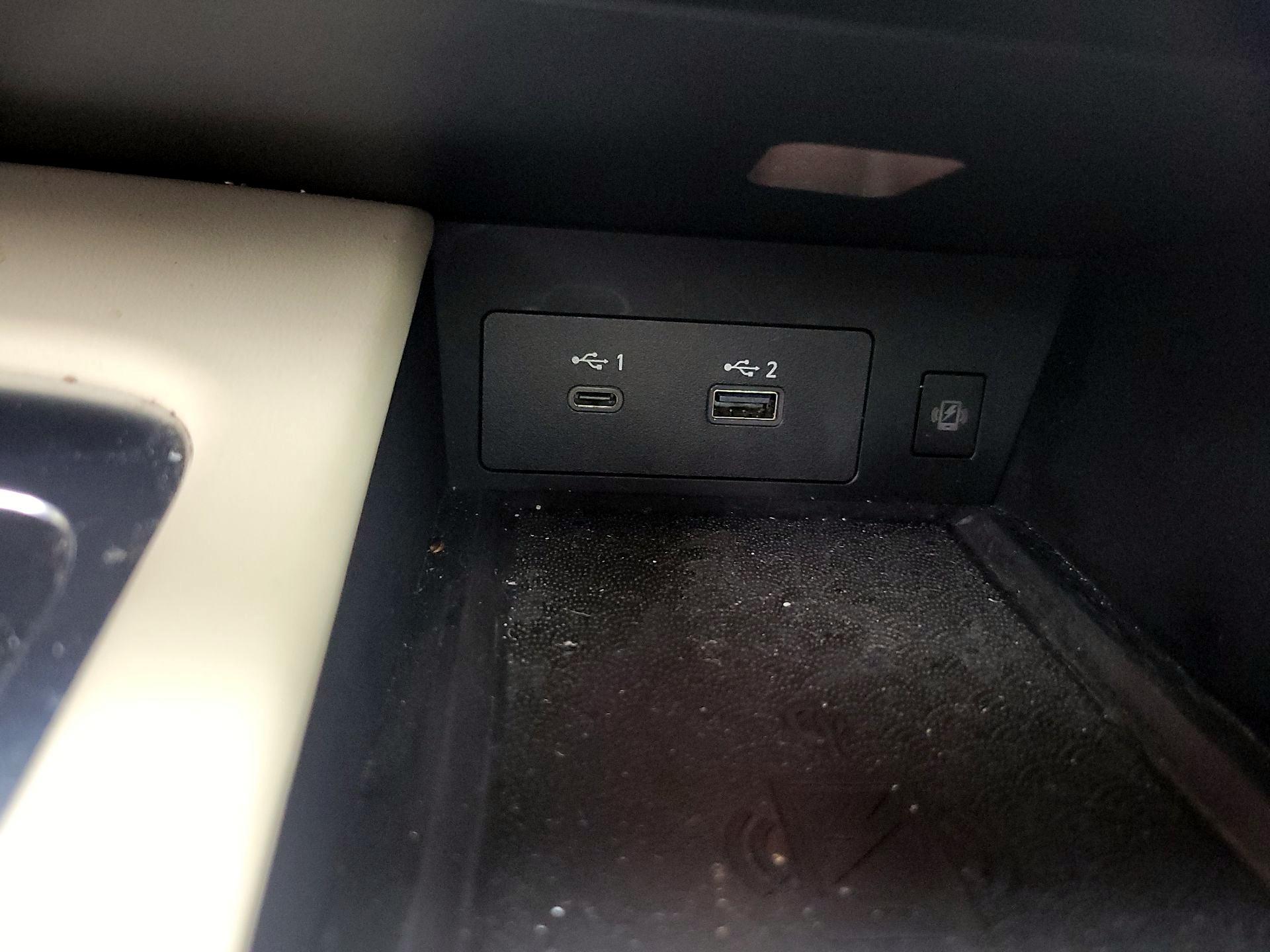 Thumbnail: 2023 INFINITI QX60 - 19