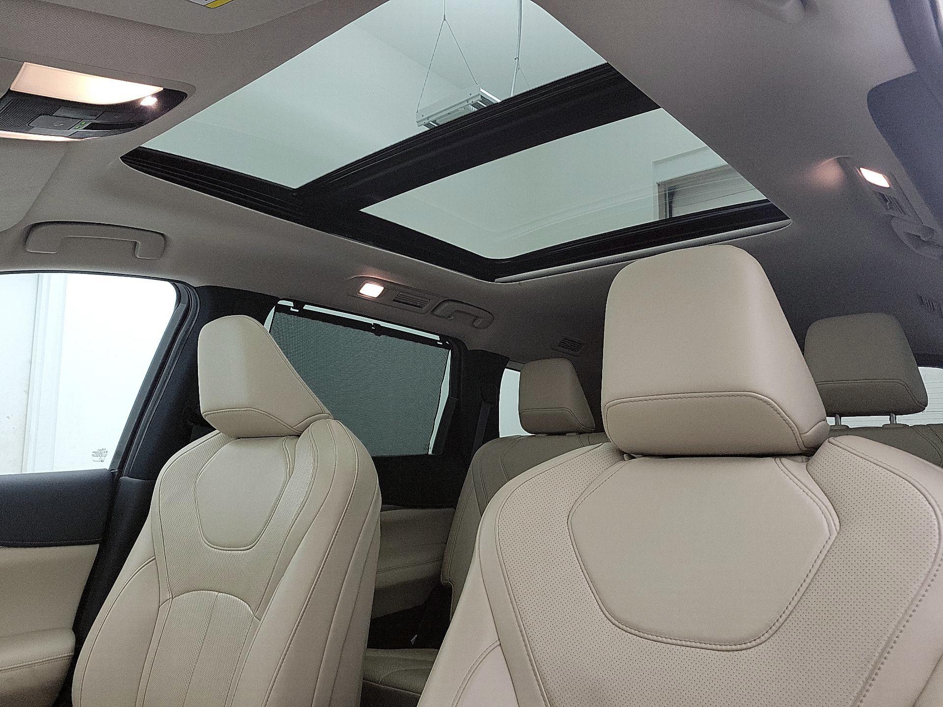 Thumbnail: 2023 INFINITI QX60 - 20