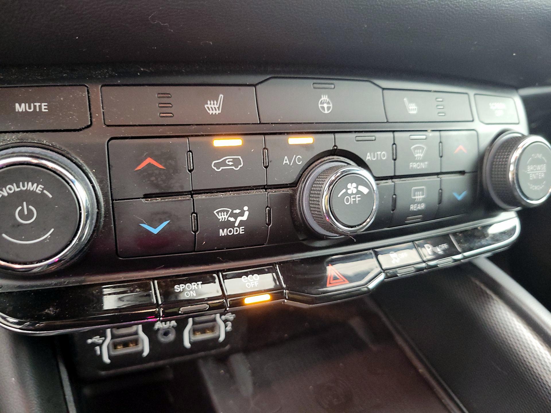 Thumbnail: 2022 Dodge Durango - 17