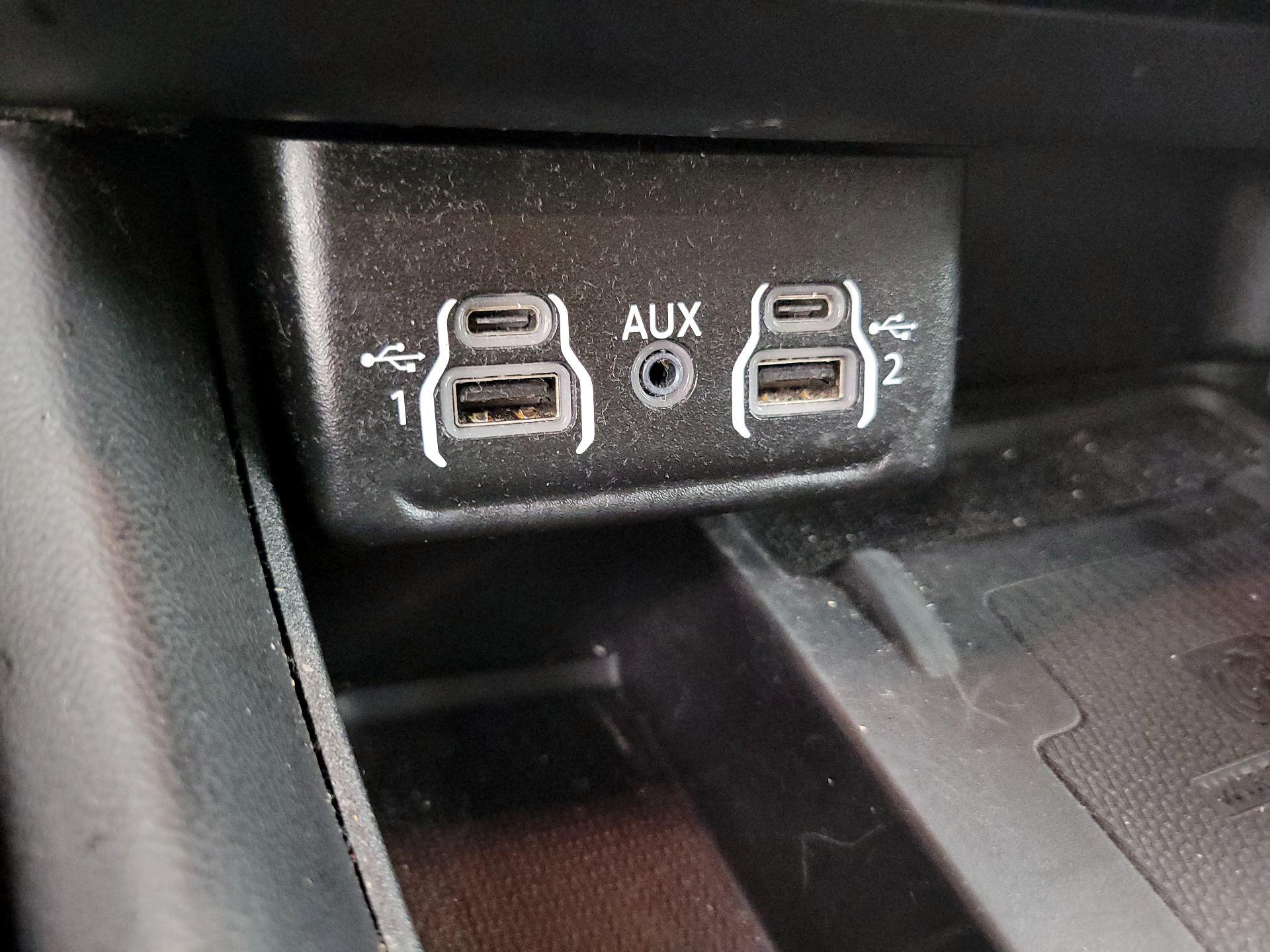 Thumbnail: 2022 Dodge Durango - 19