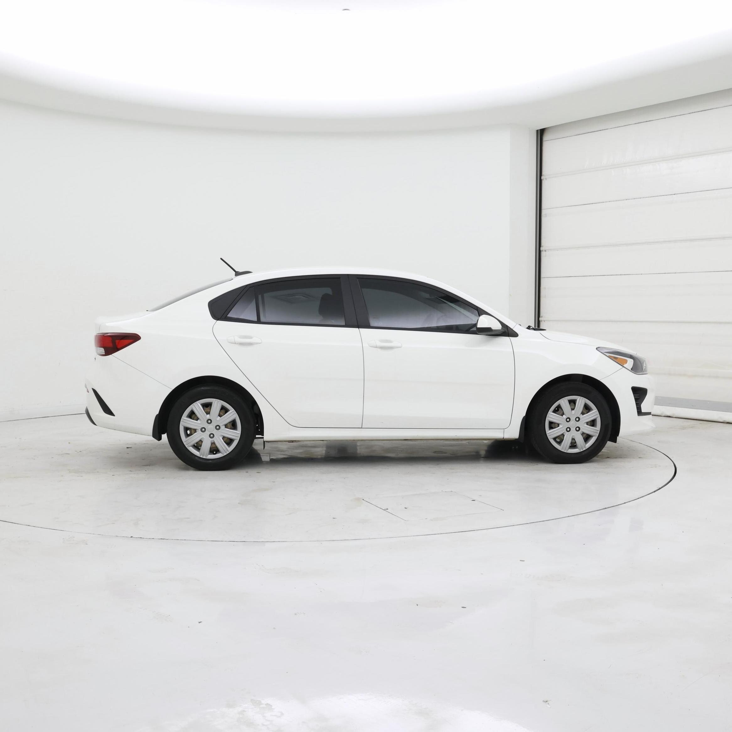 Thumbnail: 2021 Kia Rio - 7