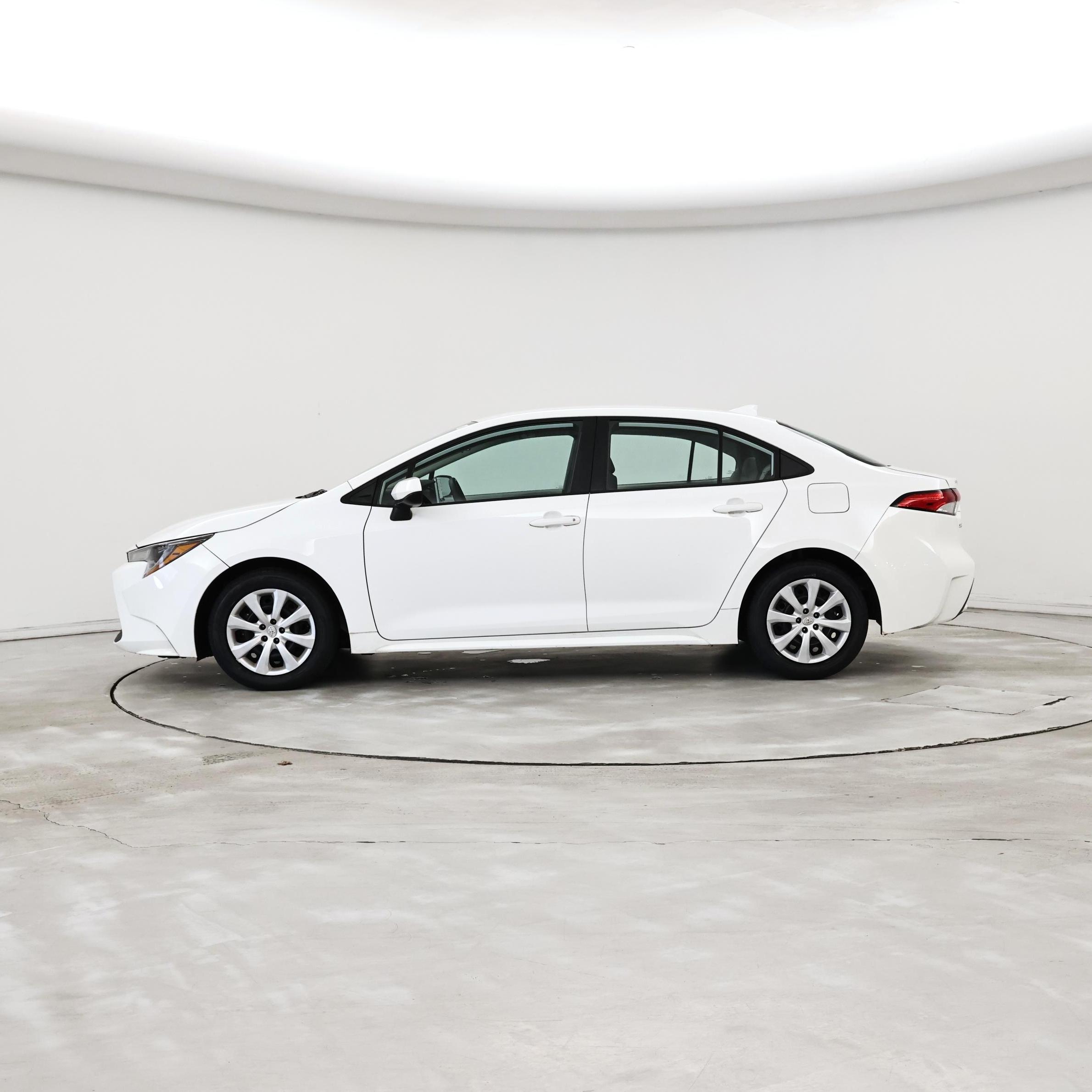 Thumbnail: 2021 Toyota Corolla - 3