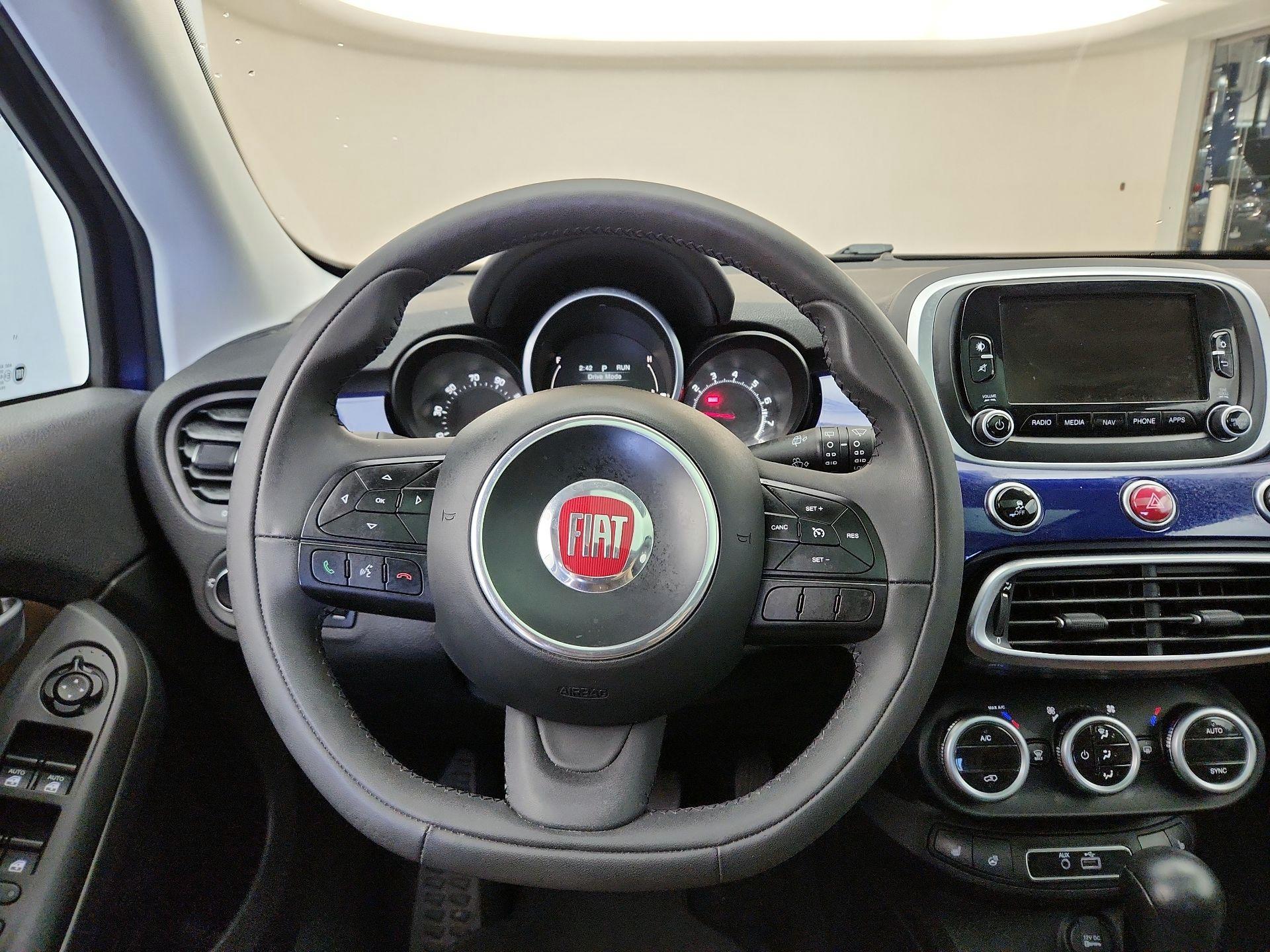 Thumbnail: 2016 Fiat 500X - 10