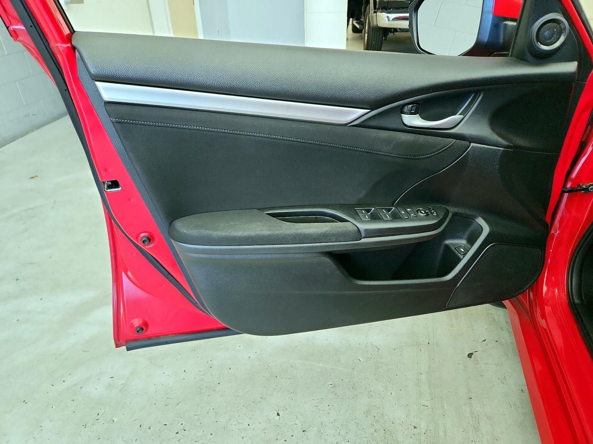 Thumbnail: 2018 Honda Civic - 12