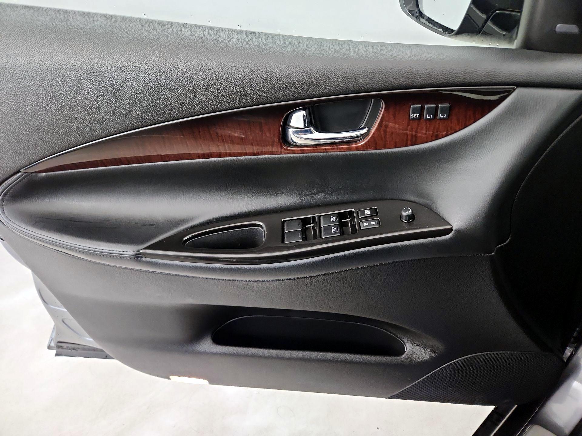 Thumbnail: 2017 INFINITI QX50 - 12