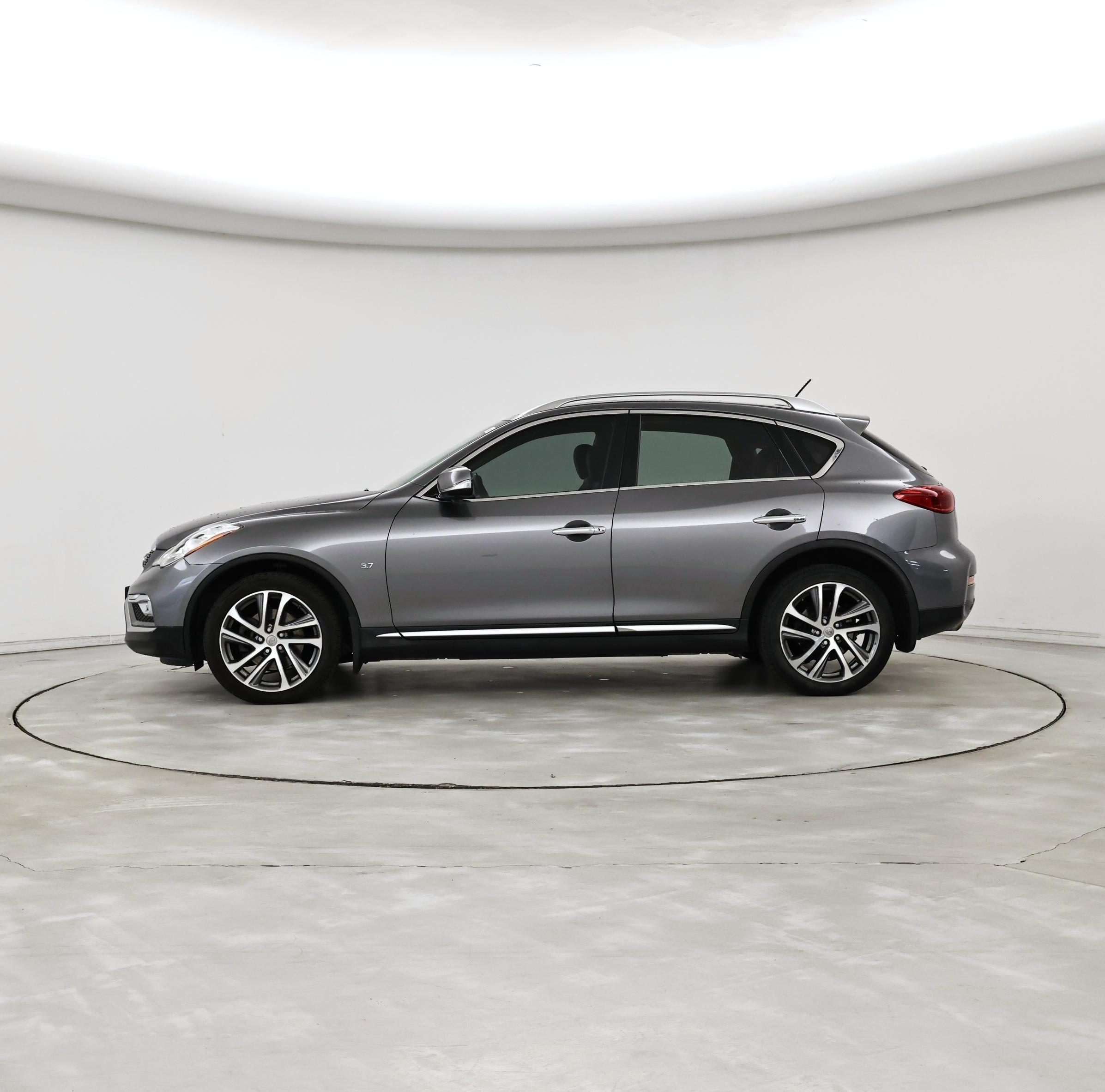 Thumbnail: 2017 INFINITI QX50 - 3