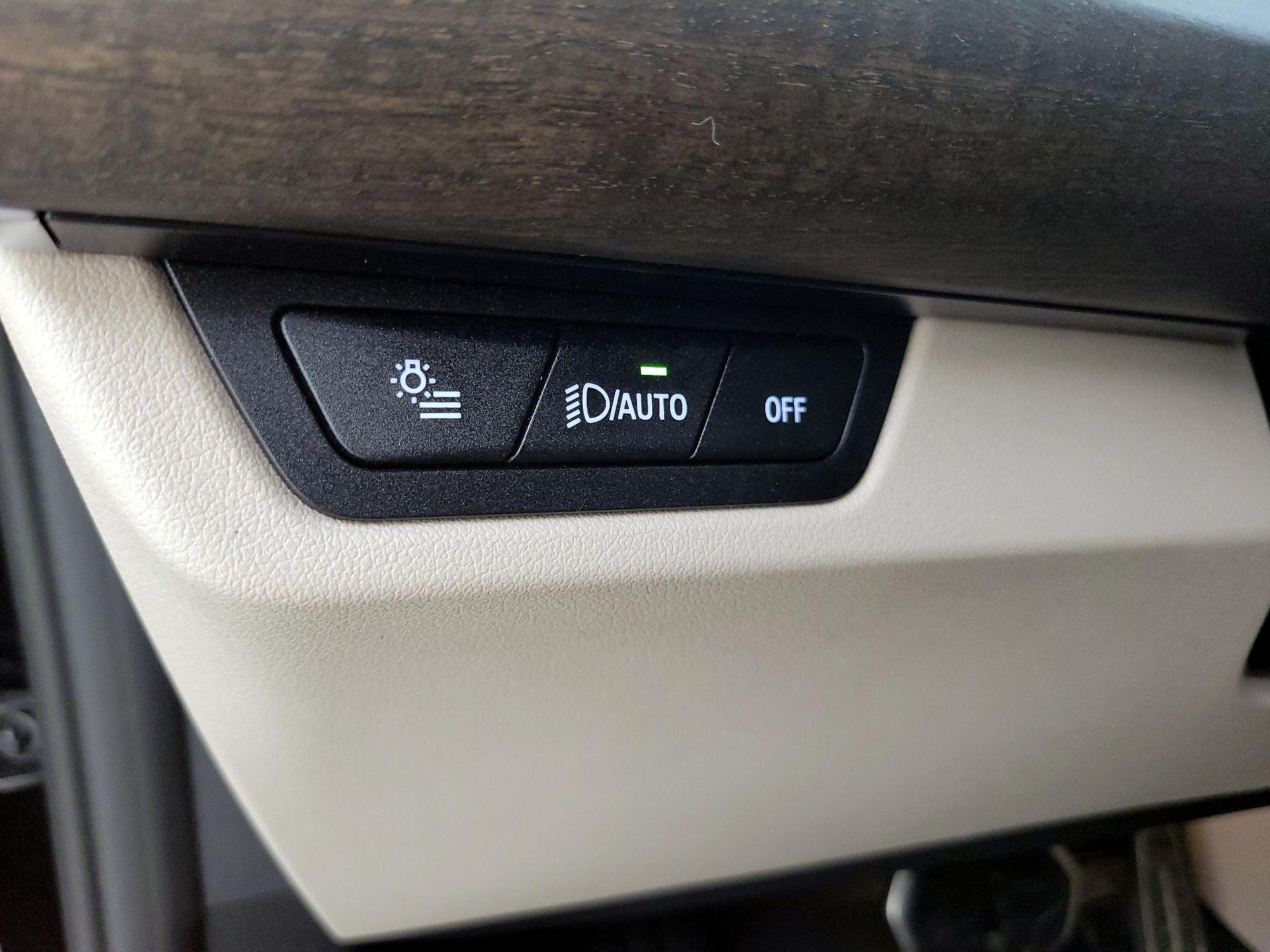 Thumbnail: 2025 BMW X1 - 13