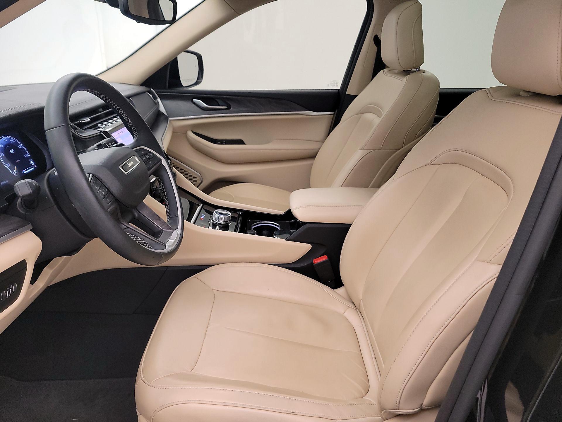 Thumbnail: 2022 Jeep Grand Cherokee - 11