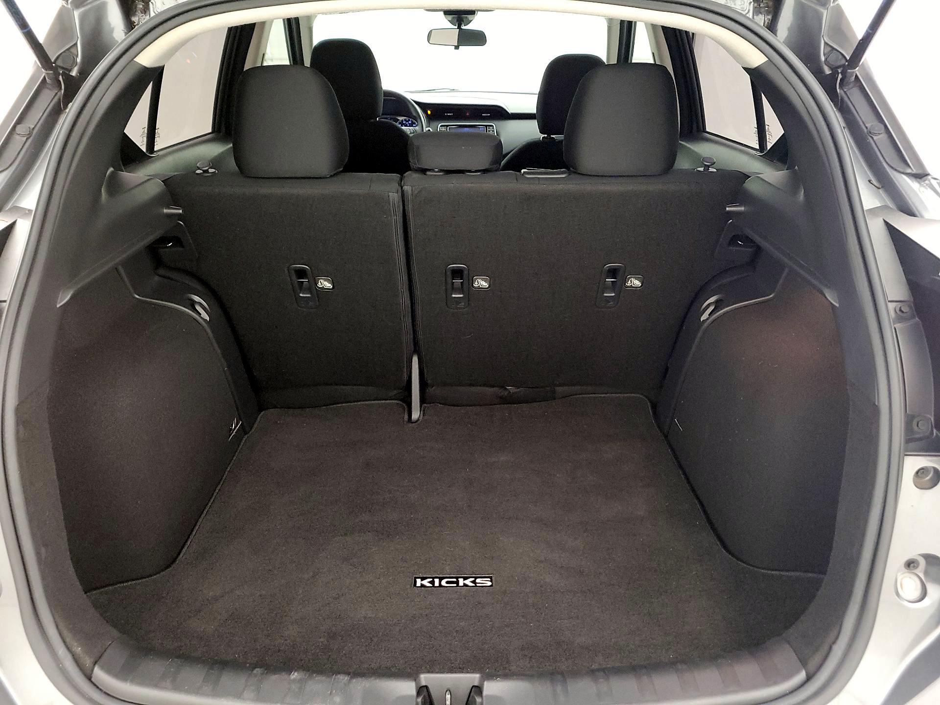 Thumbnail: 2023 Nissan Kicks - 20