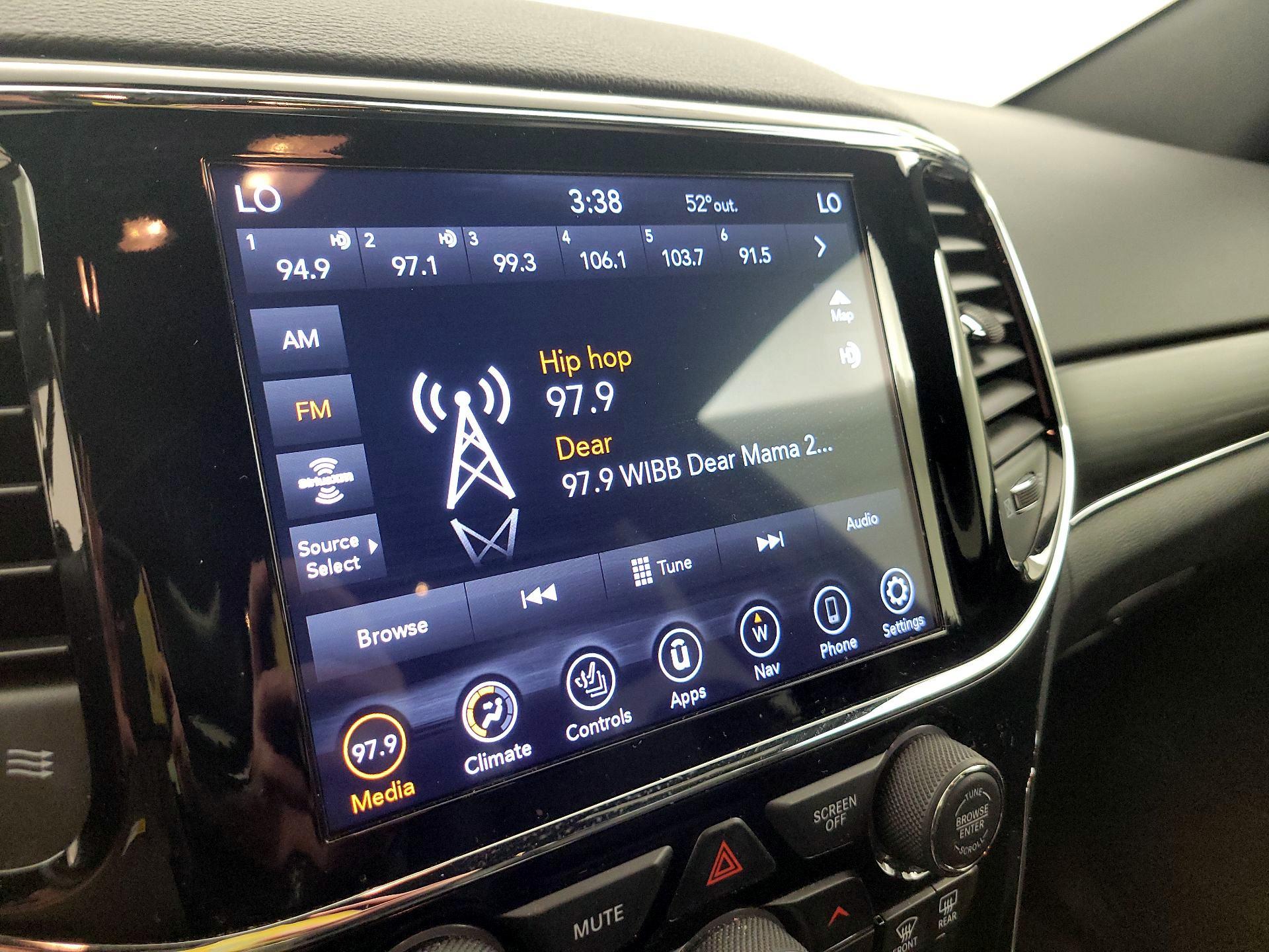 Thumbnail: 2021 Jeep Grand Cherokee - 16