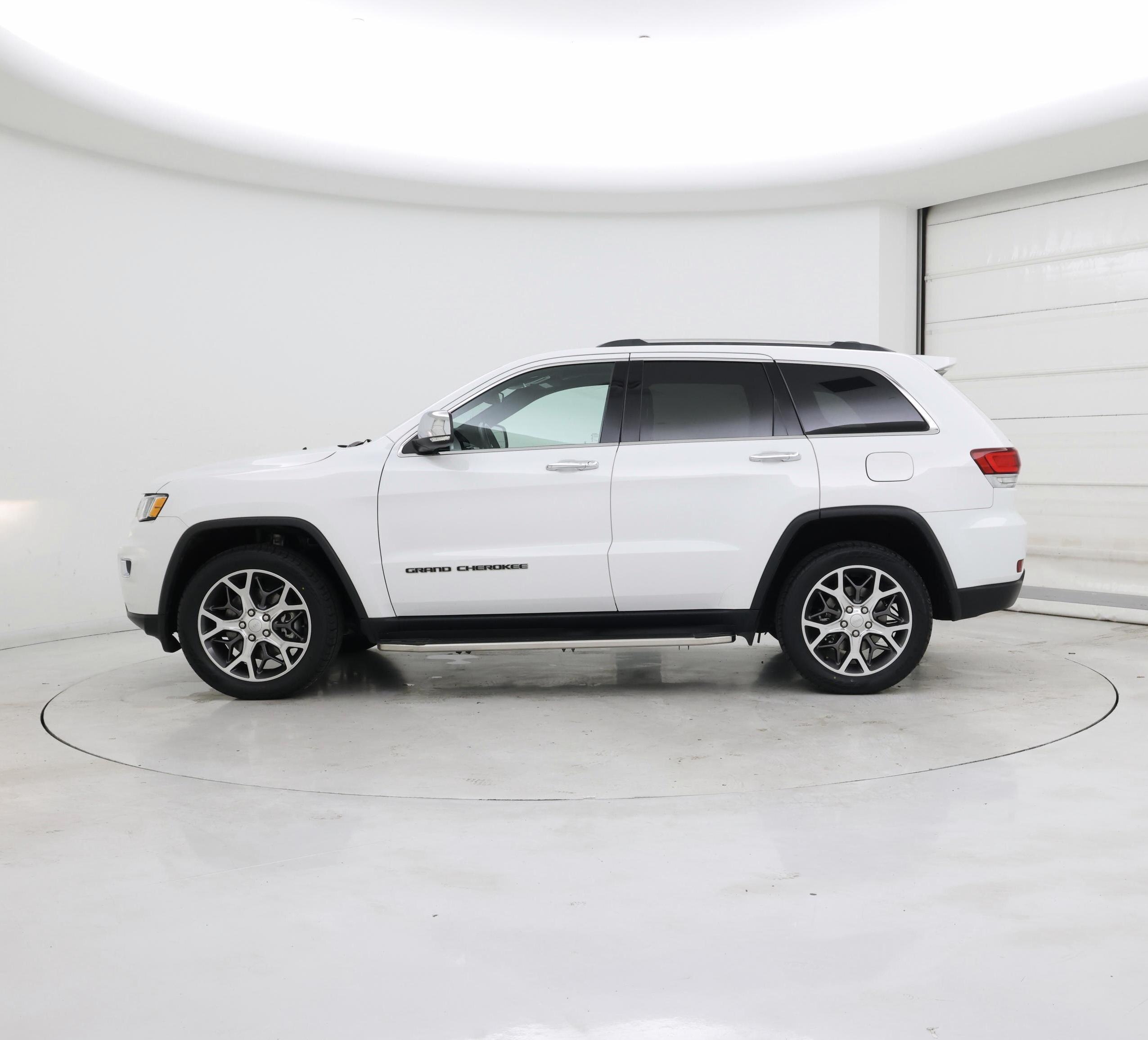 Thumbnail: 2021 Jeep Grand Cherokee - 3