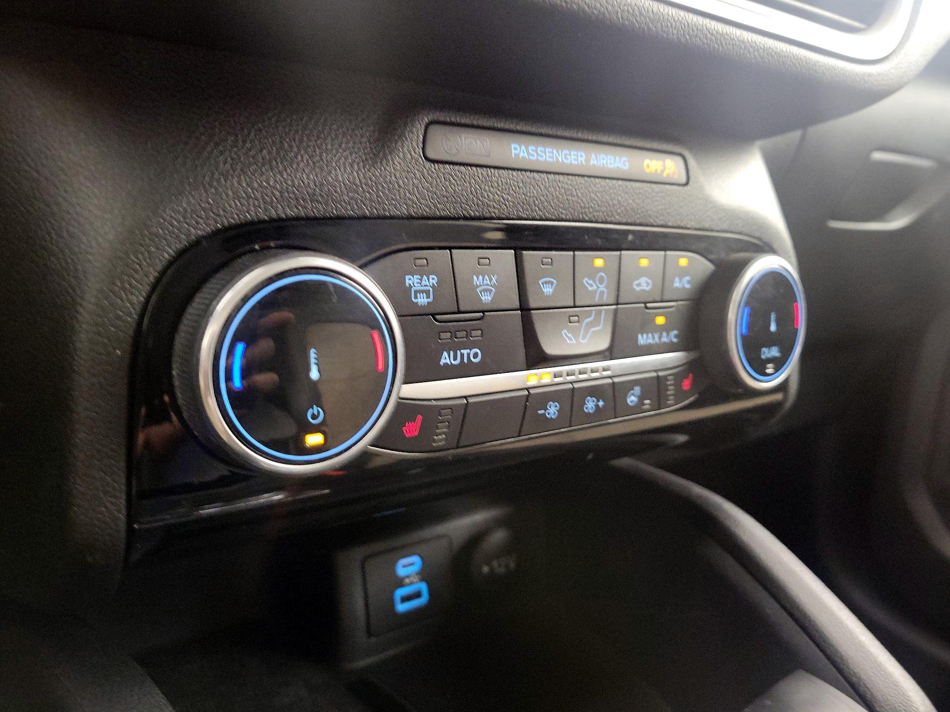 Thumbnail: 2022 Ford Escape - 17