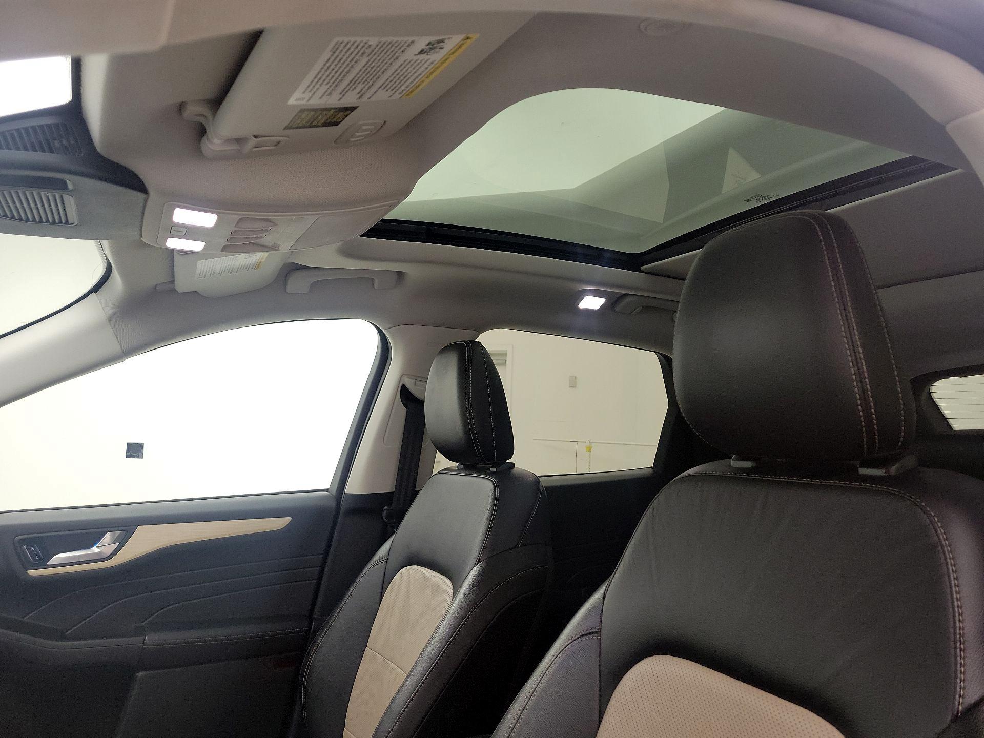 Thumbnail: 2022 Ford Escape - 20