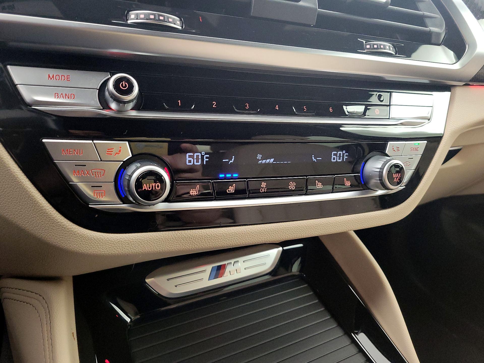 Thumbnail: 2021 BMW X4 - 17