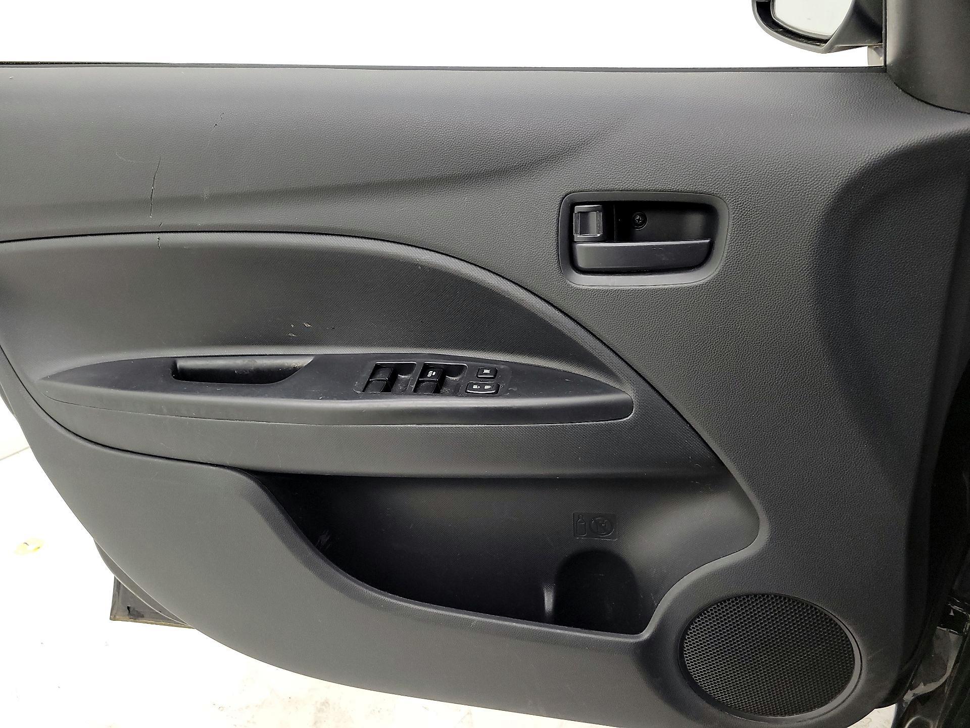 Thumbnail: 2023 Mitsubishi Mirage - 12