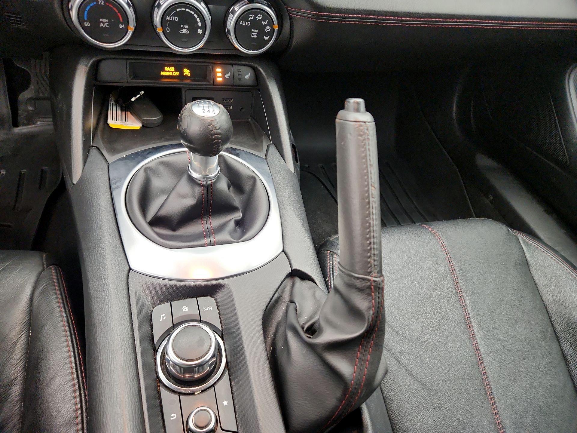 Thumbnail: 2016 Mazda MX-5 Miata - 17