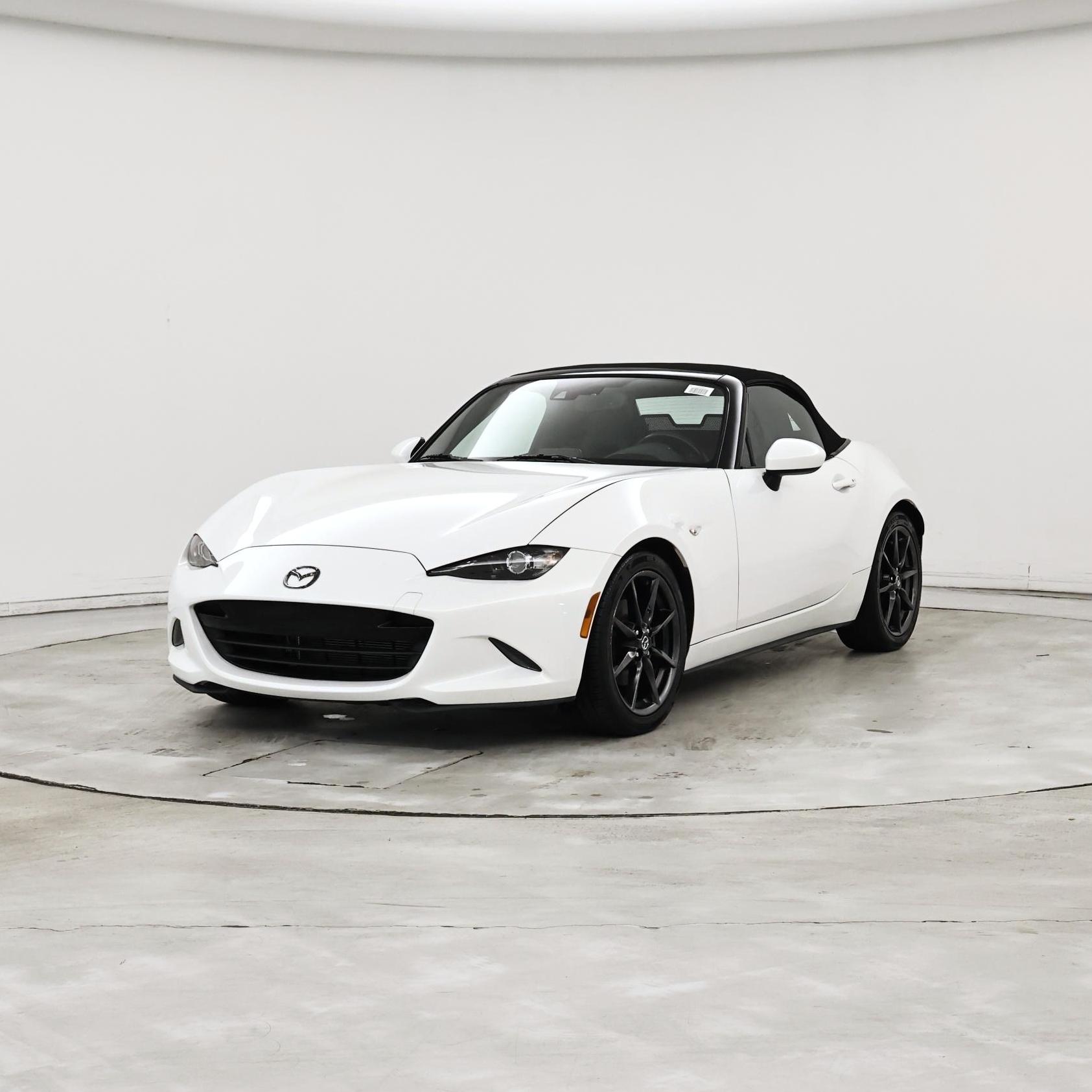 Thumbnail: 2016 Mazda MX-5 Miata - 4