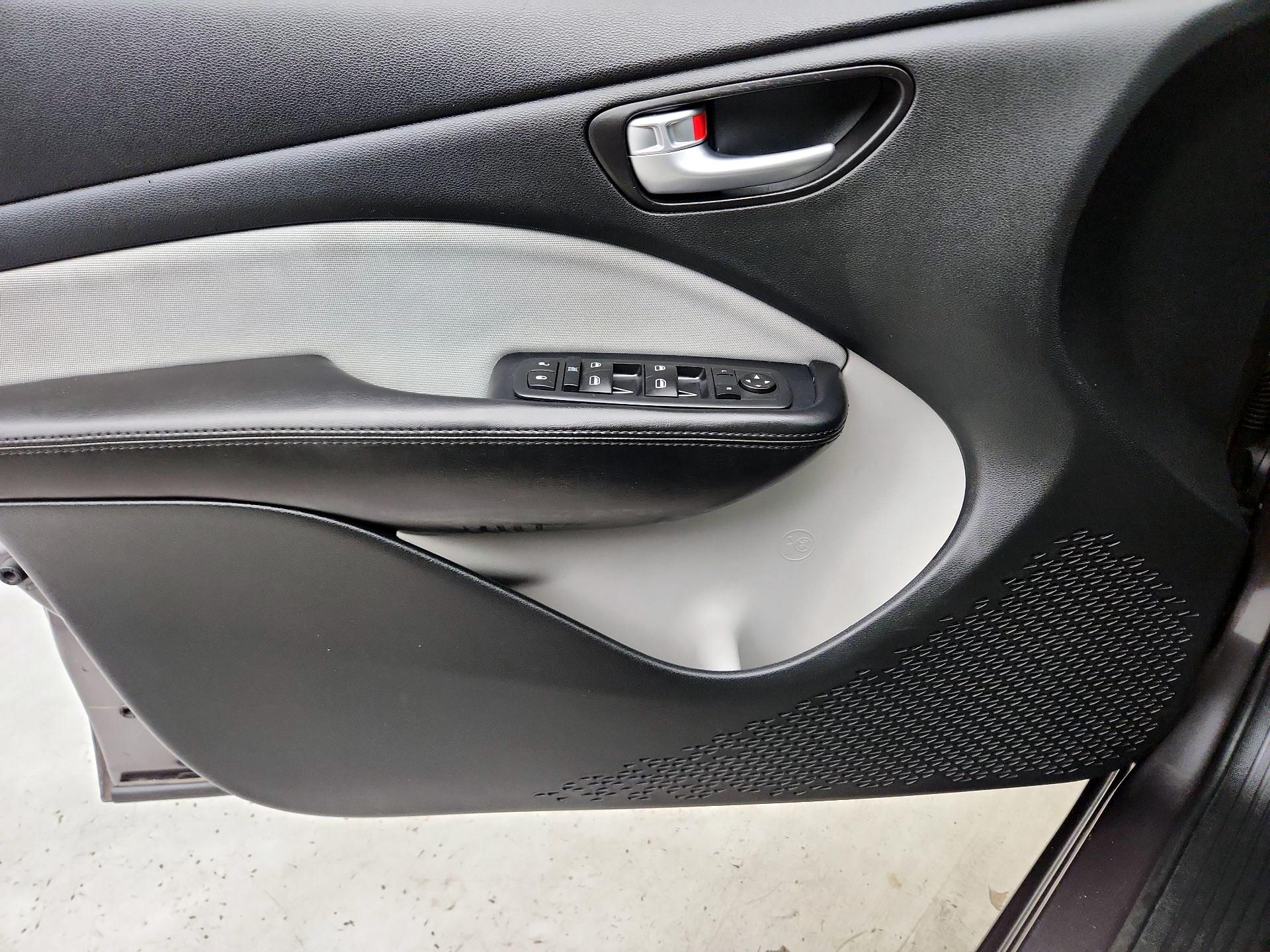 Thumbnail: 2015 Dodge Dart - 12