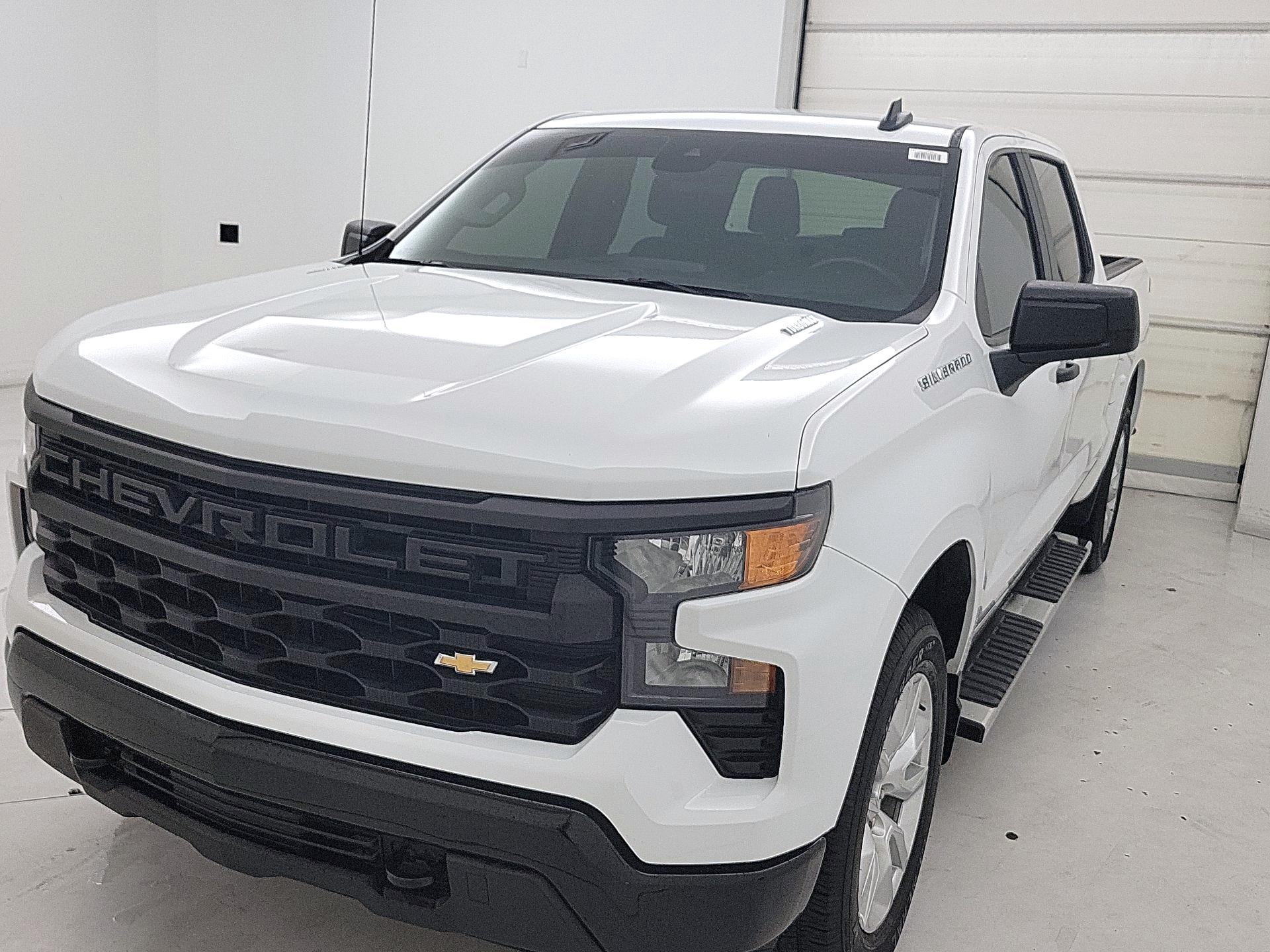 Thumbnail: 2025 Chevrolet Silverado 1500 - 3