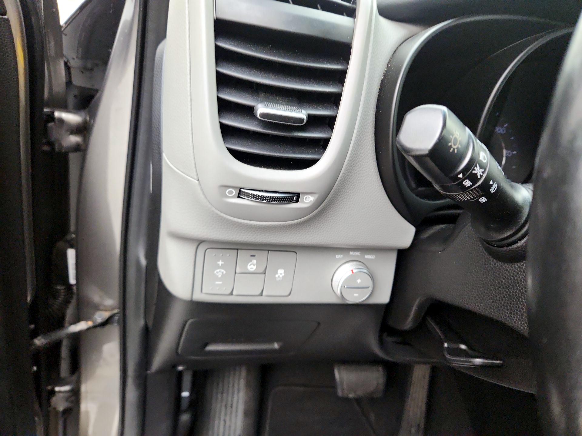 Thumbnail: 2016 Kia Soul - 13