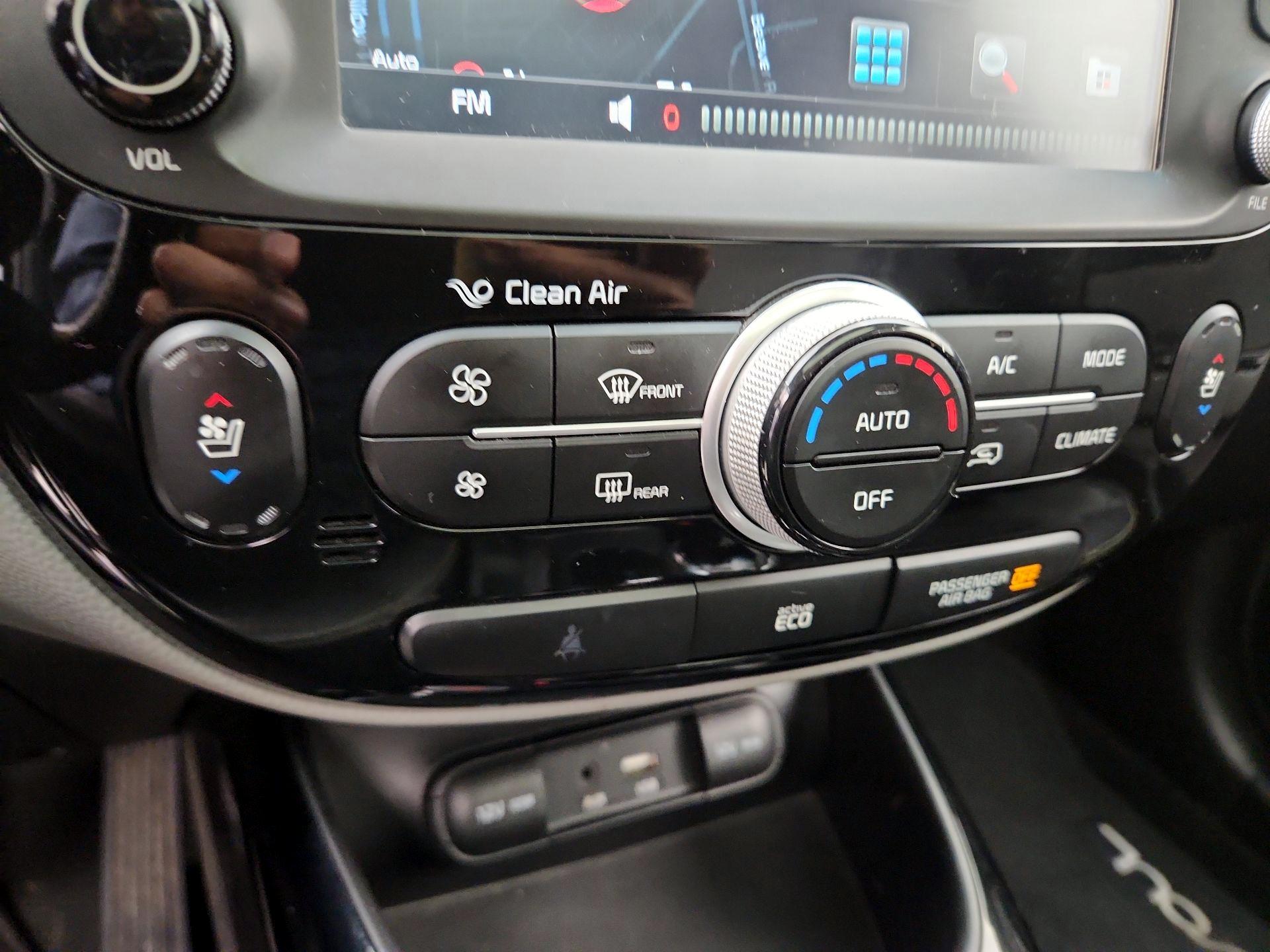 Thumbnail: 2016 Kia Soul - 17