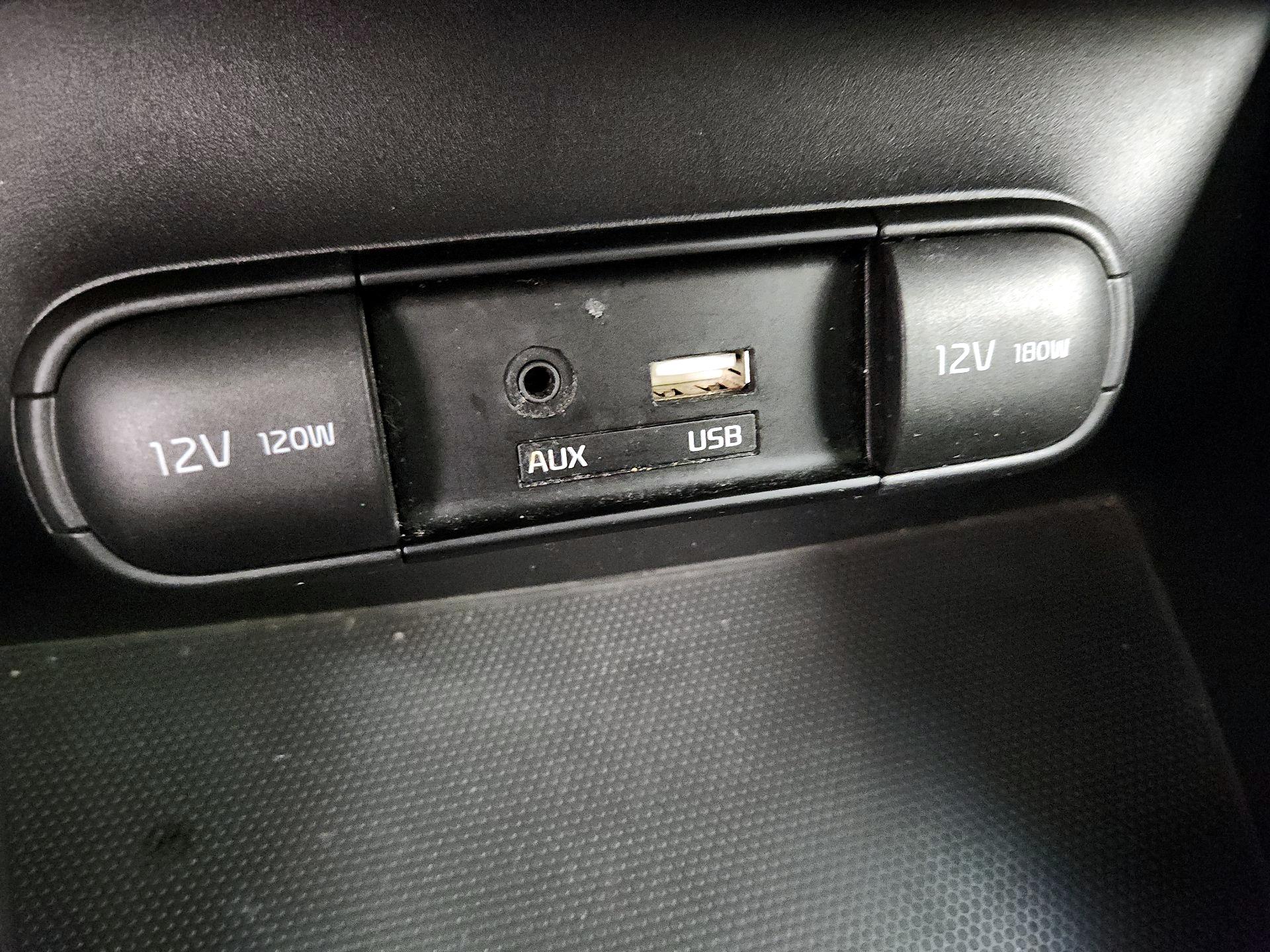 Thumbnail: 2016 Kia Soul - 19