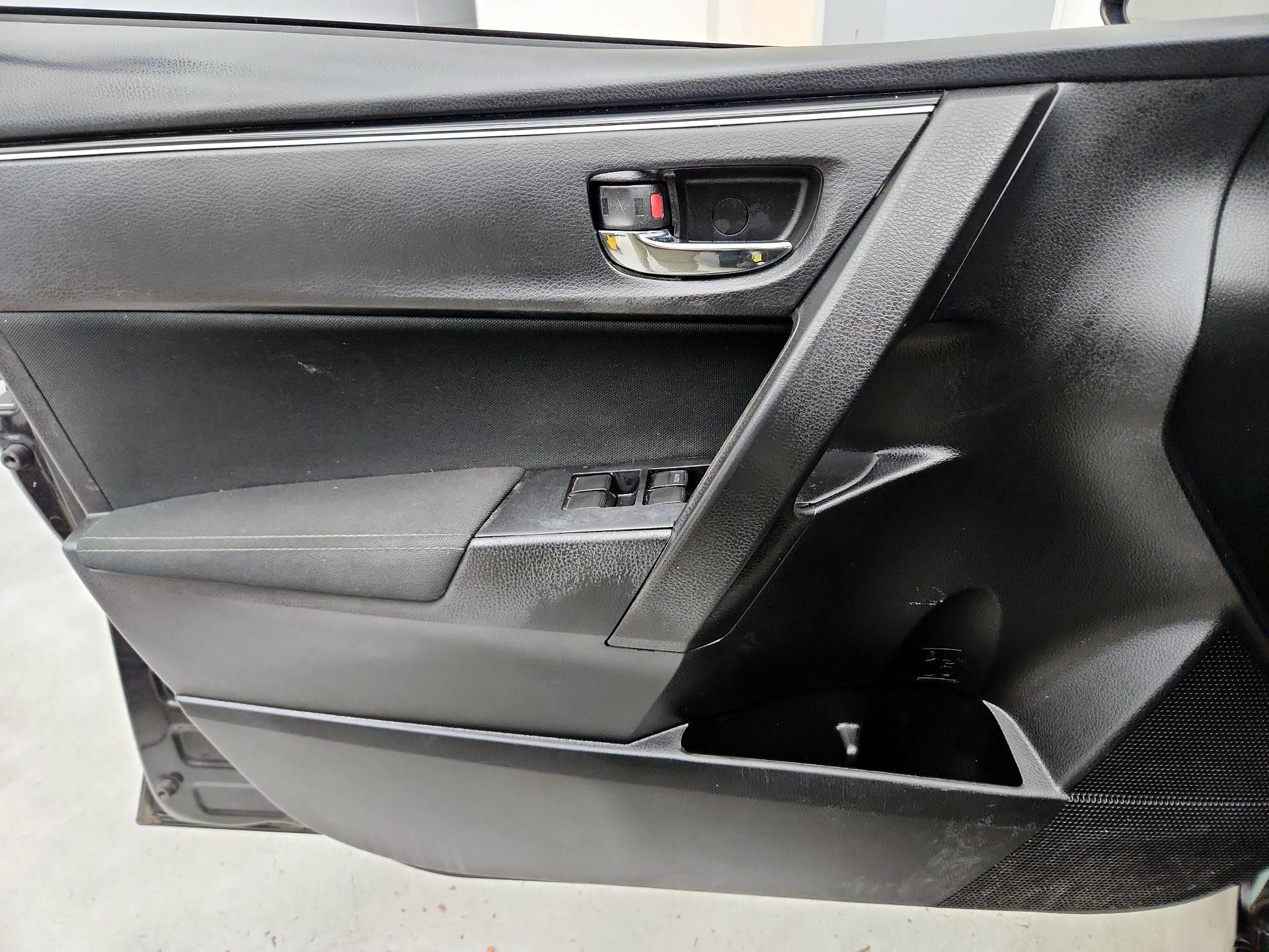 Thumbnail: 2017 Toyota Corolla - 12