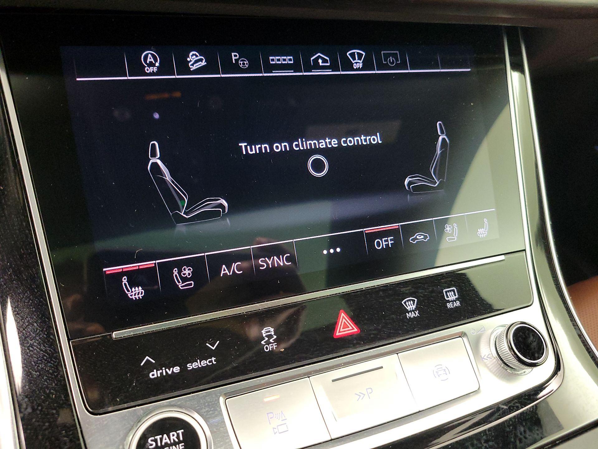 Thumbnail: 2023 Audi Q8 - 17