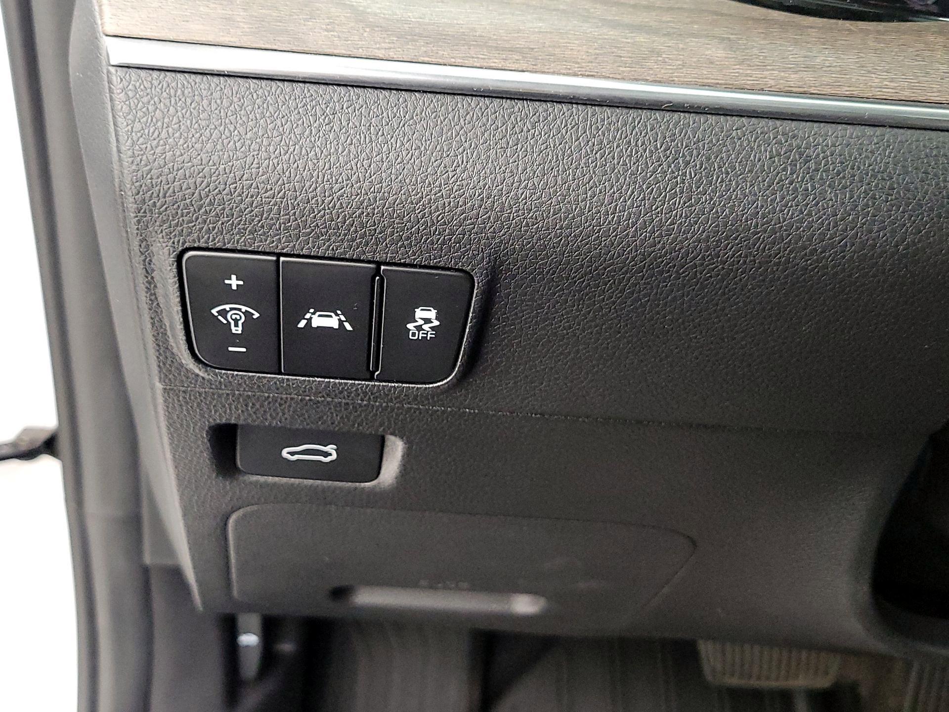 Thumbnail: 2024 Kia K5 - 13