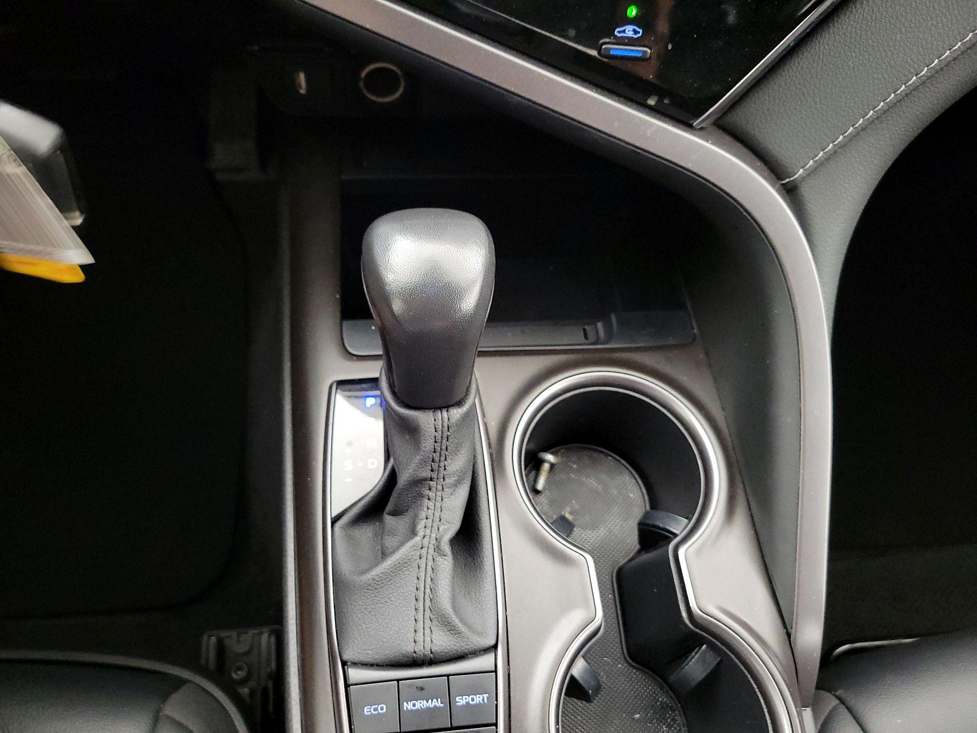 Thumbnail: 2023 Toyota Camry - 15