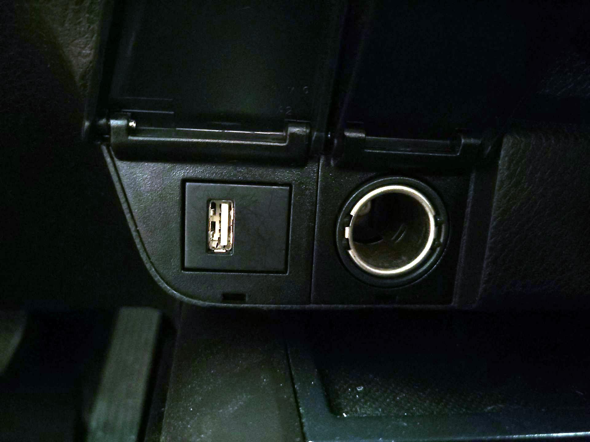 Thumbnail: 2023 Toyota Camry - 16