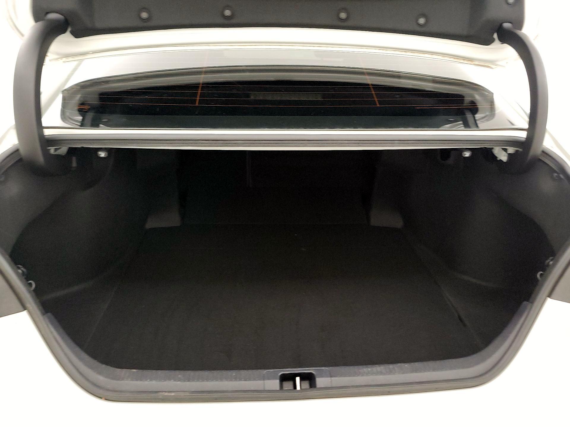 Thumbnail: 2023 Toyota Camry - 19