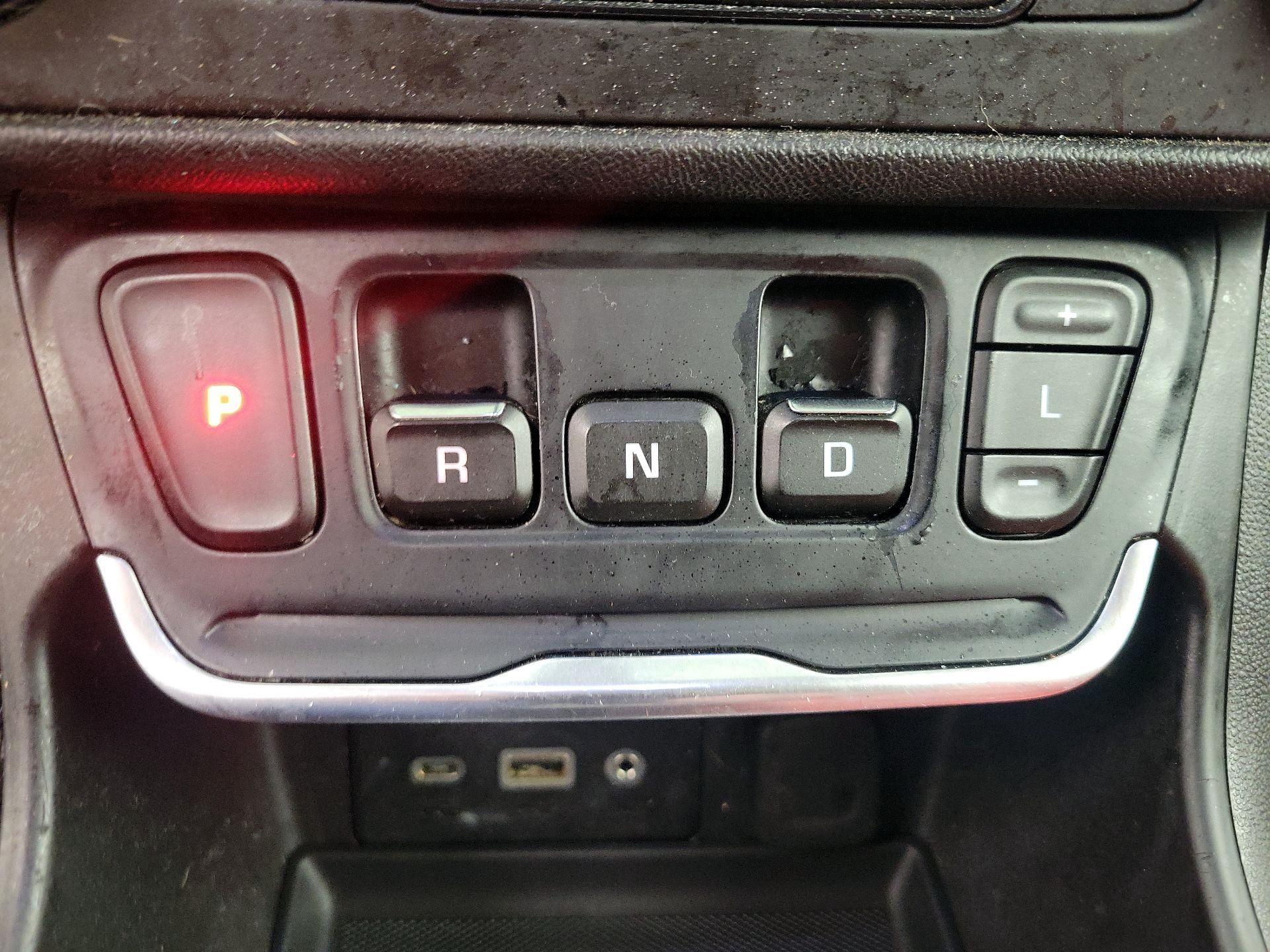 Thumbnail: 2019 GMC Terrain - 17