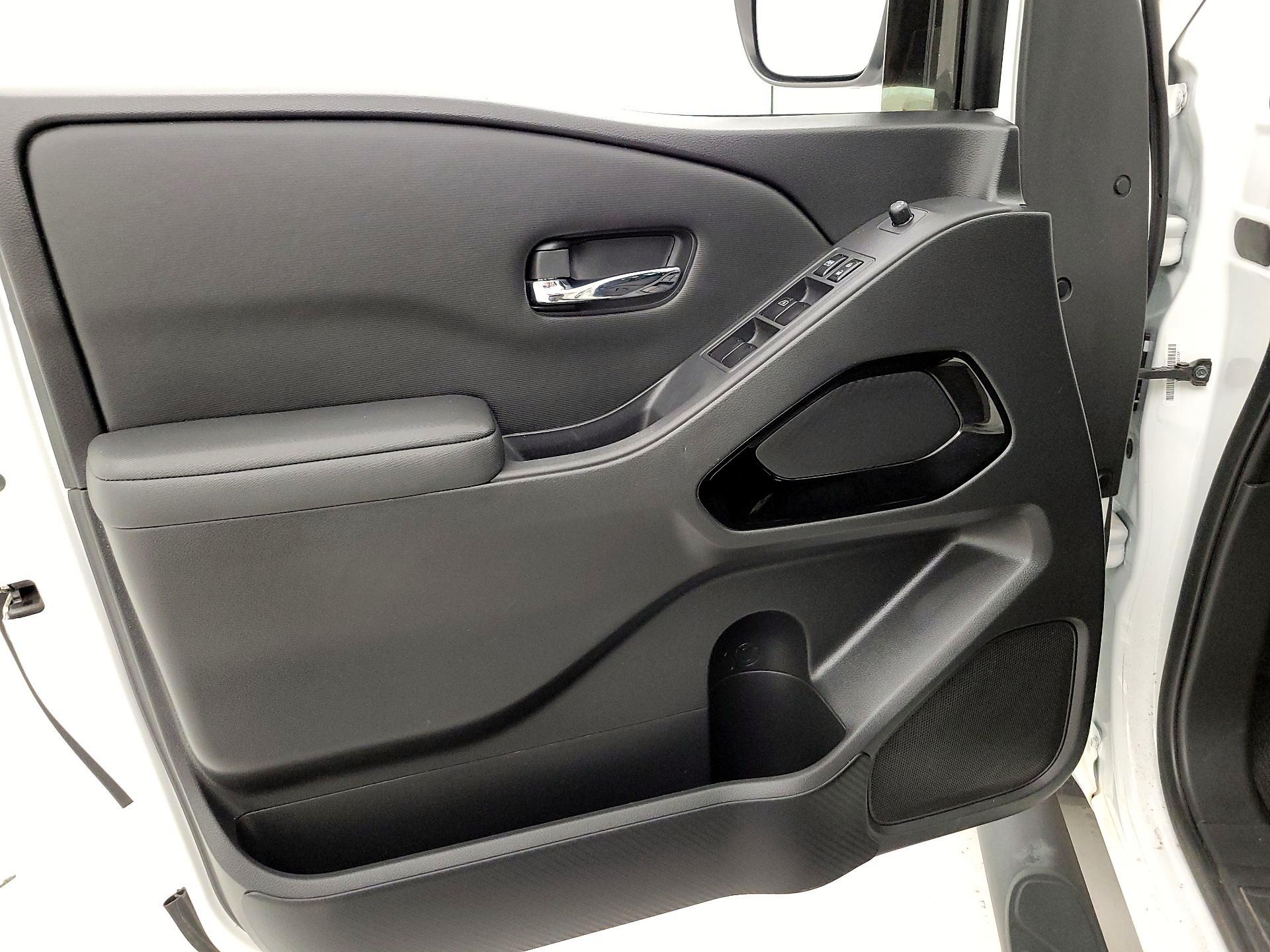 Thumbnail: 2023 Nissan Frontier - 10