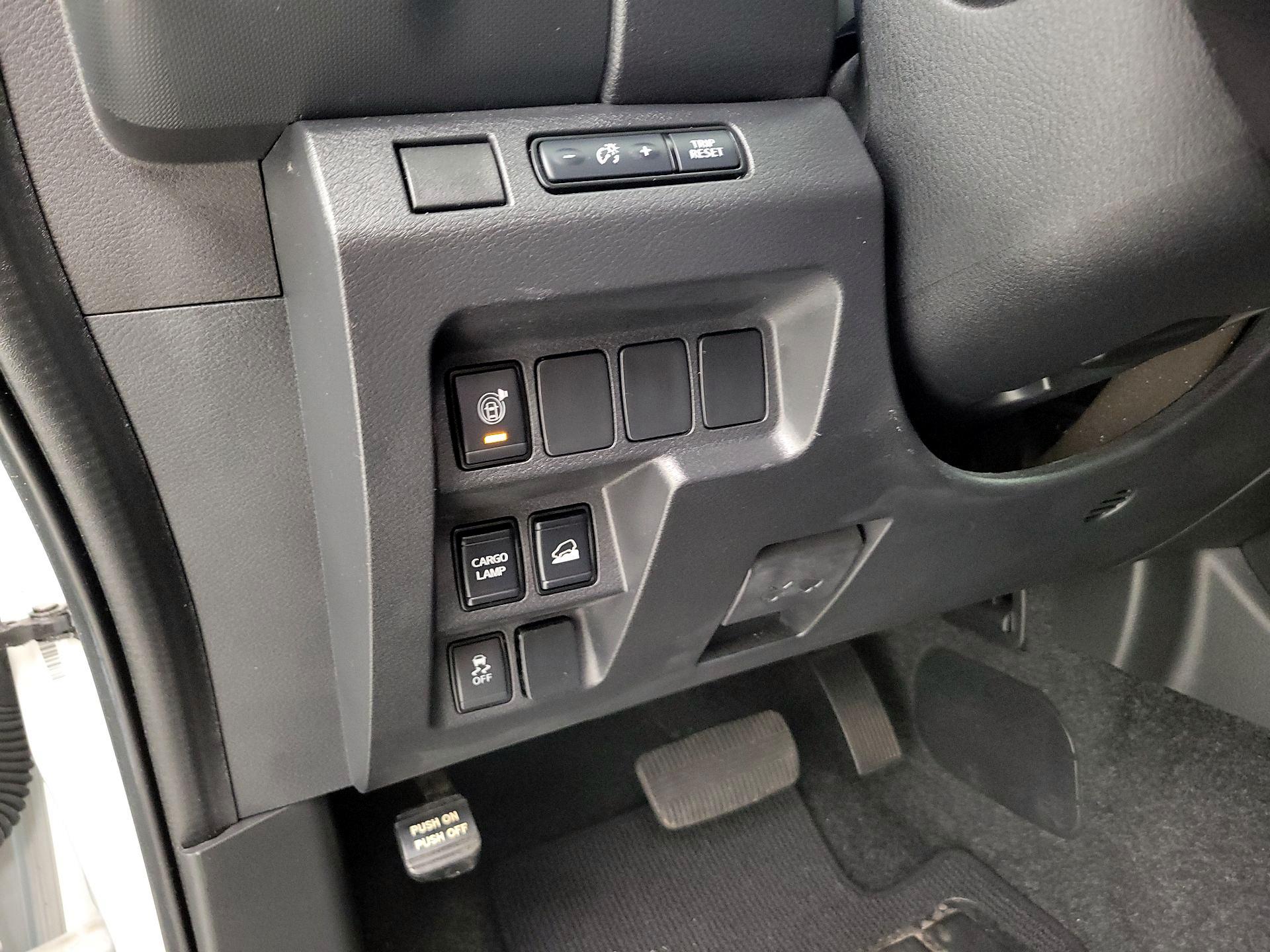 Thumbnail: 2023 Nissan Frontier - 11