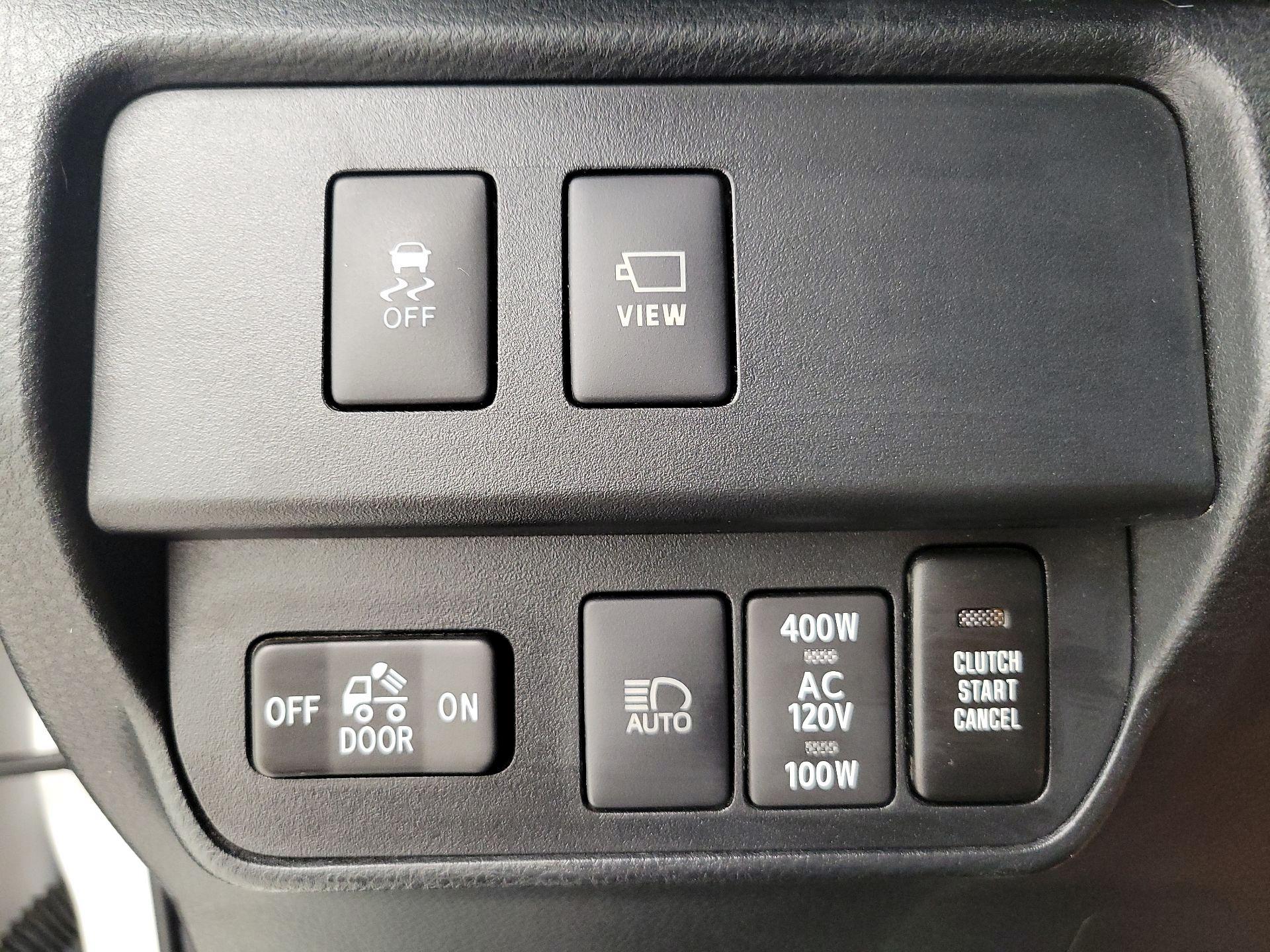 Thumbnail: 2023 Toyota Tacoma - 11