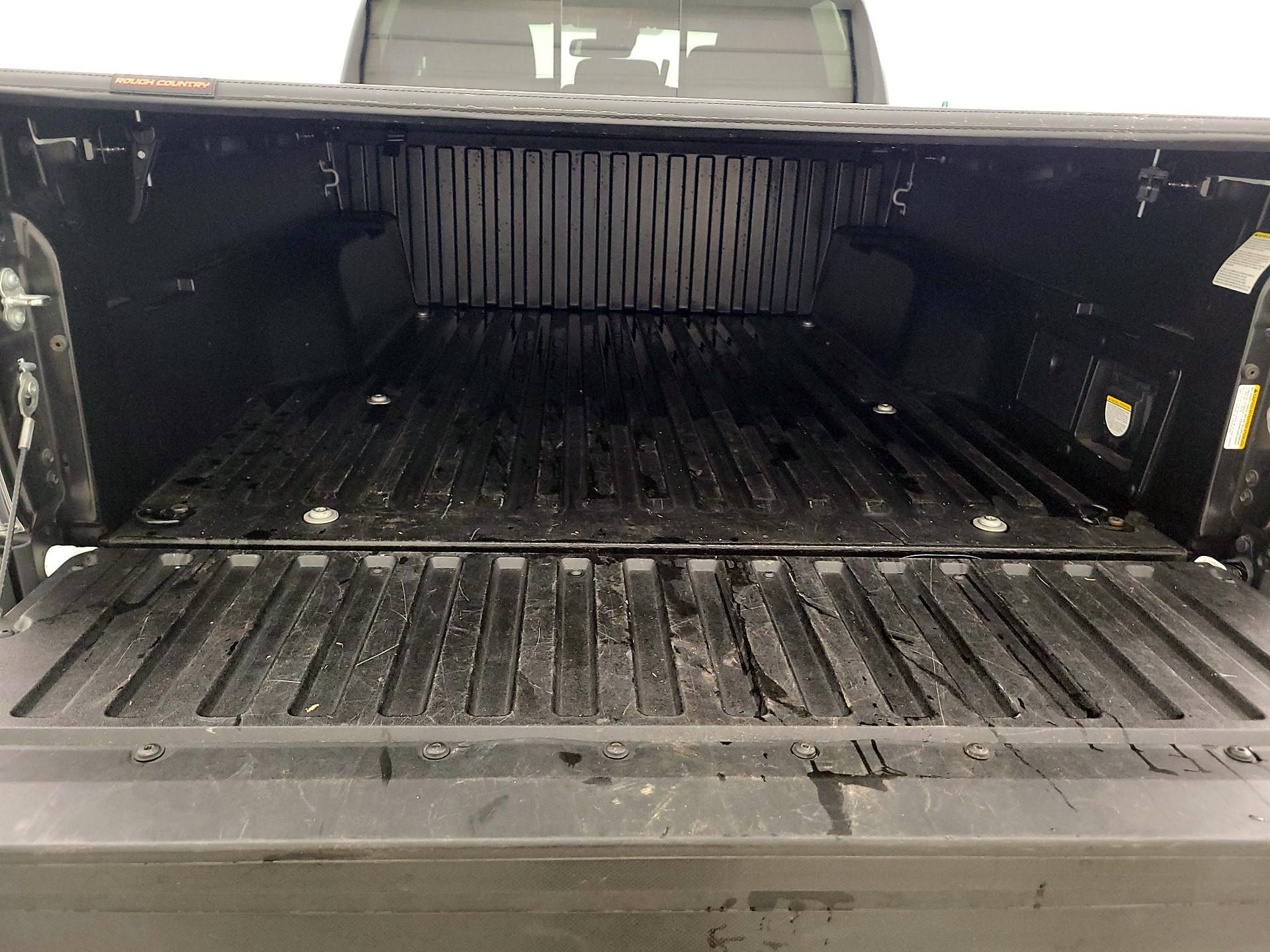 Thumbnail: 2023 Toyota Tacoma - 18