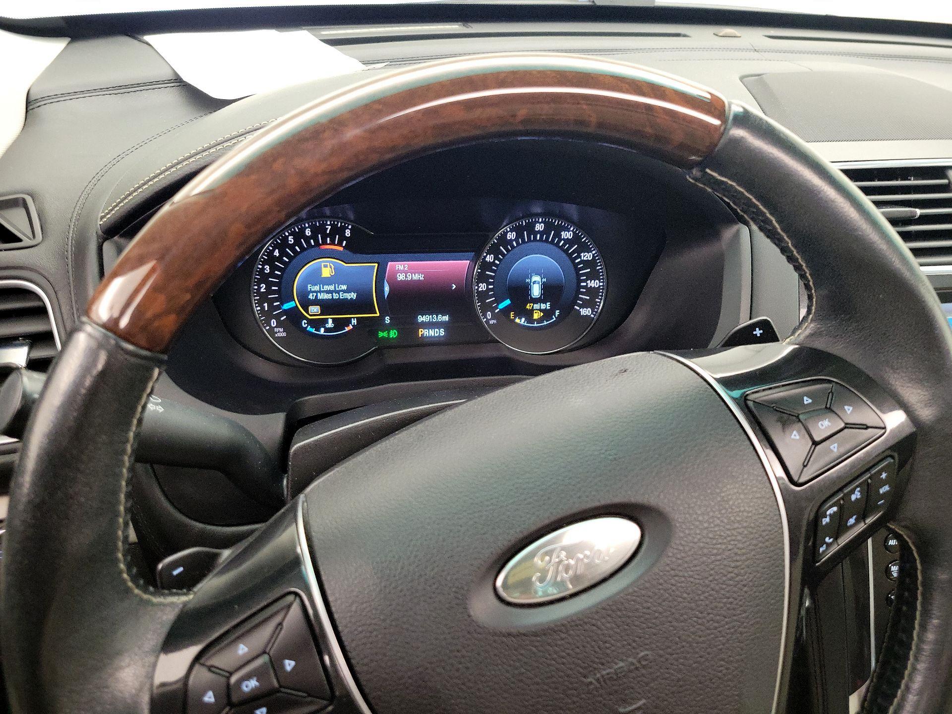 Thumbnail: 2016 Ford Explorer - 9