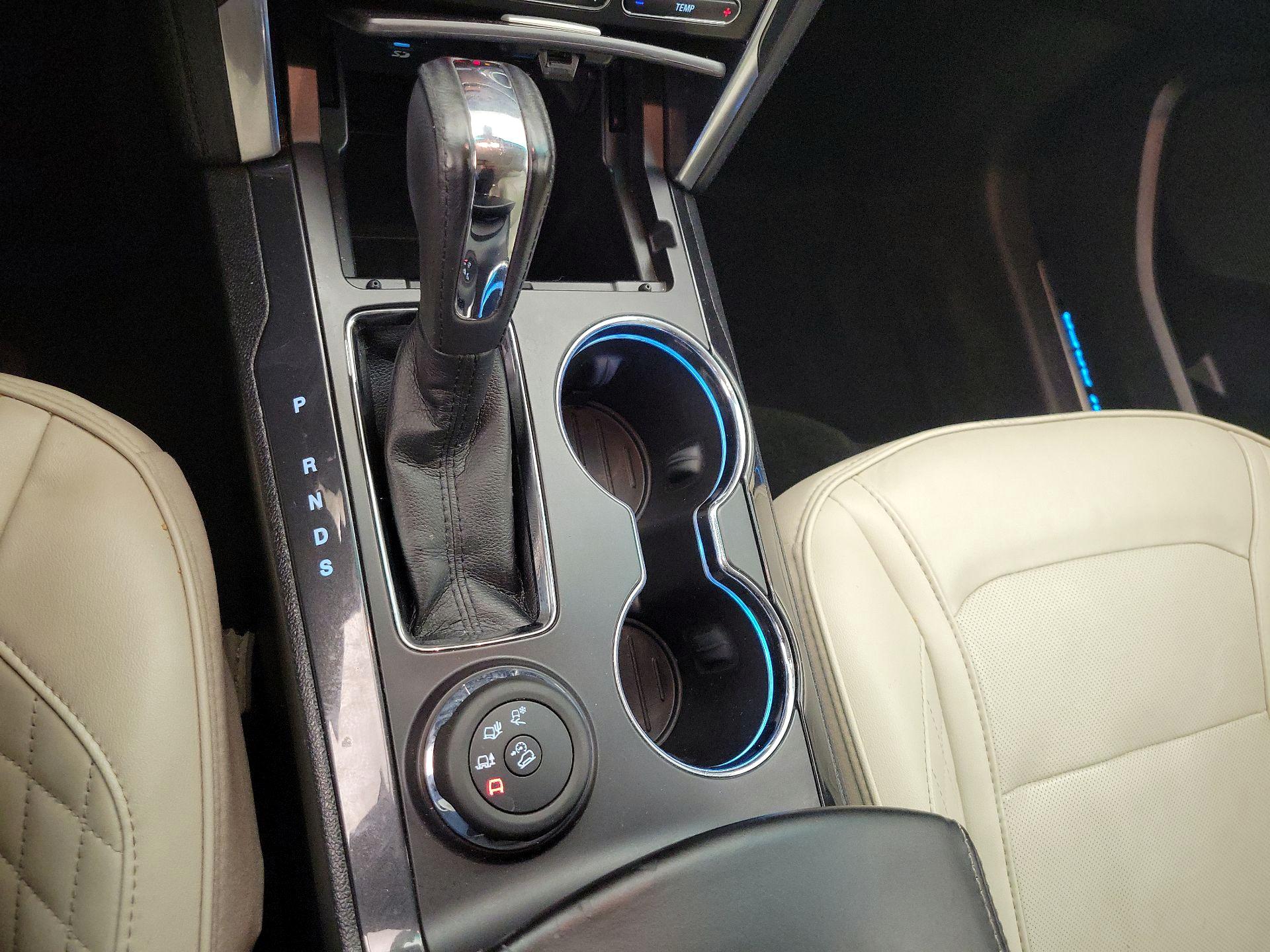 Thumbnail: 2016 Ford Explorer - 18