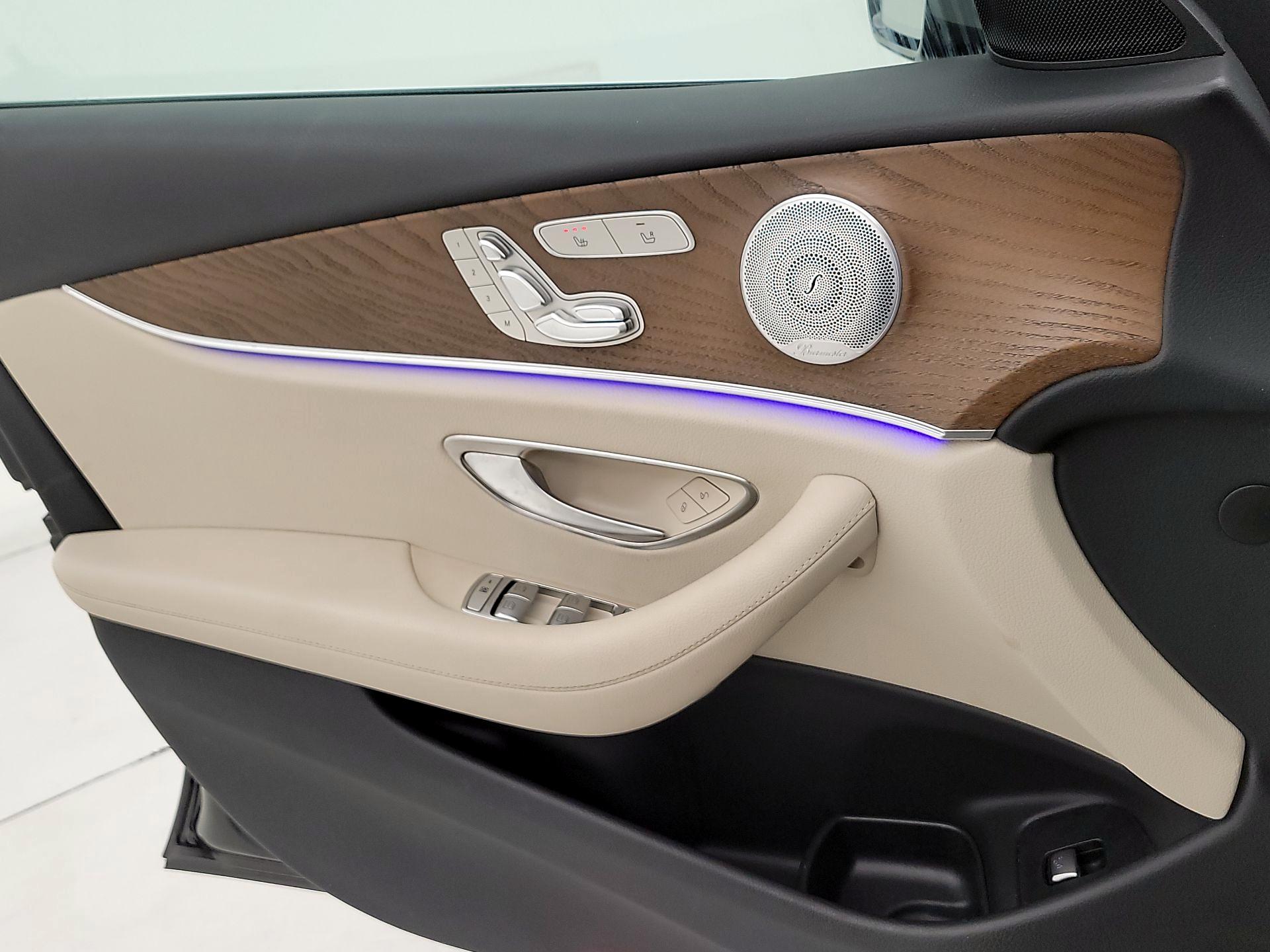 Thumbnail: 2020 Mercedes-Benz E-Class - 10