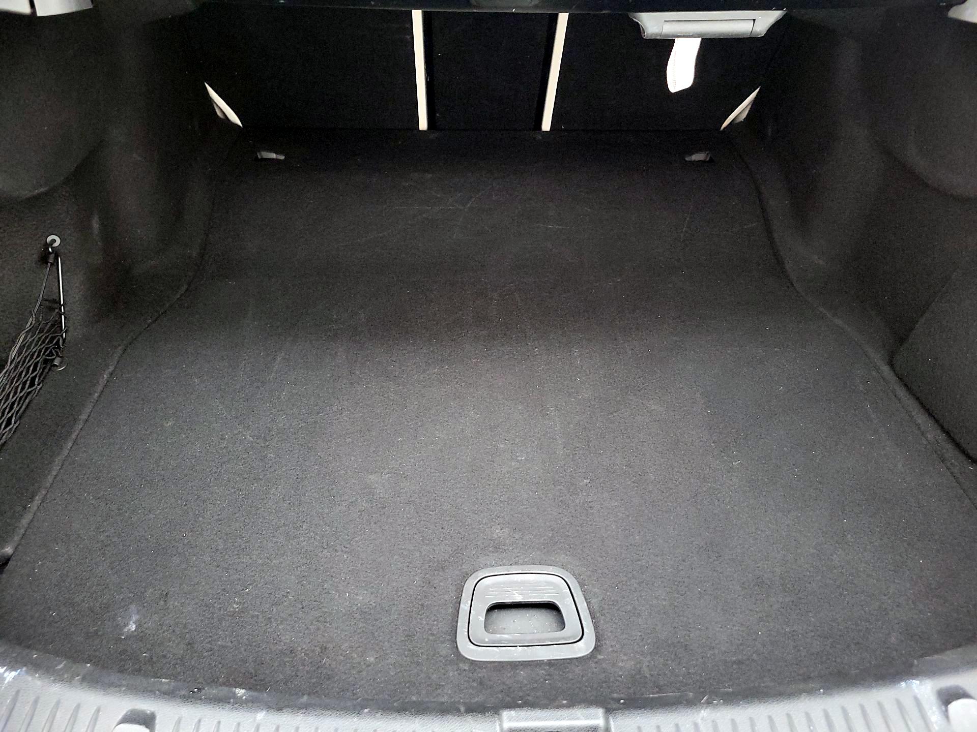 Thumbnail: 2020 Mercedes-Benz E-Class - 20