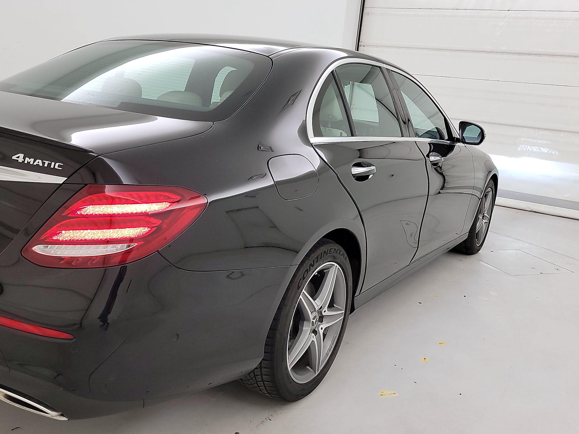 Thumbnail: 2020 Mercedes-Benz E-Class - 5