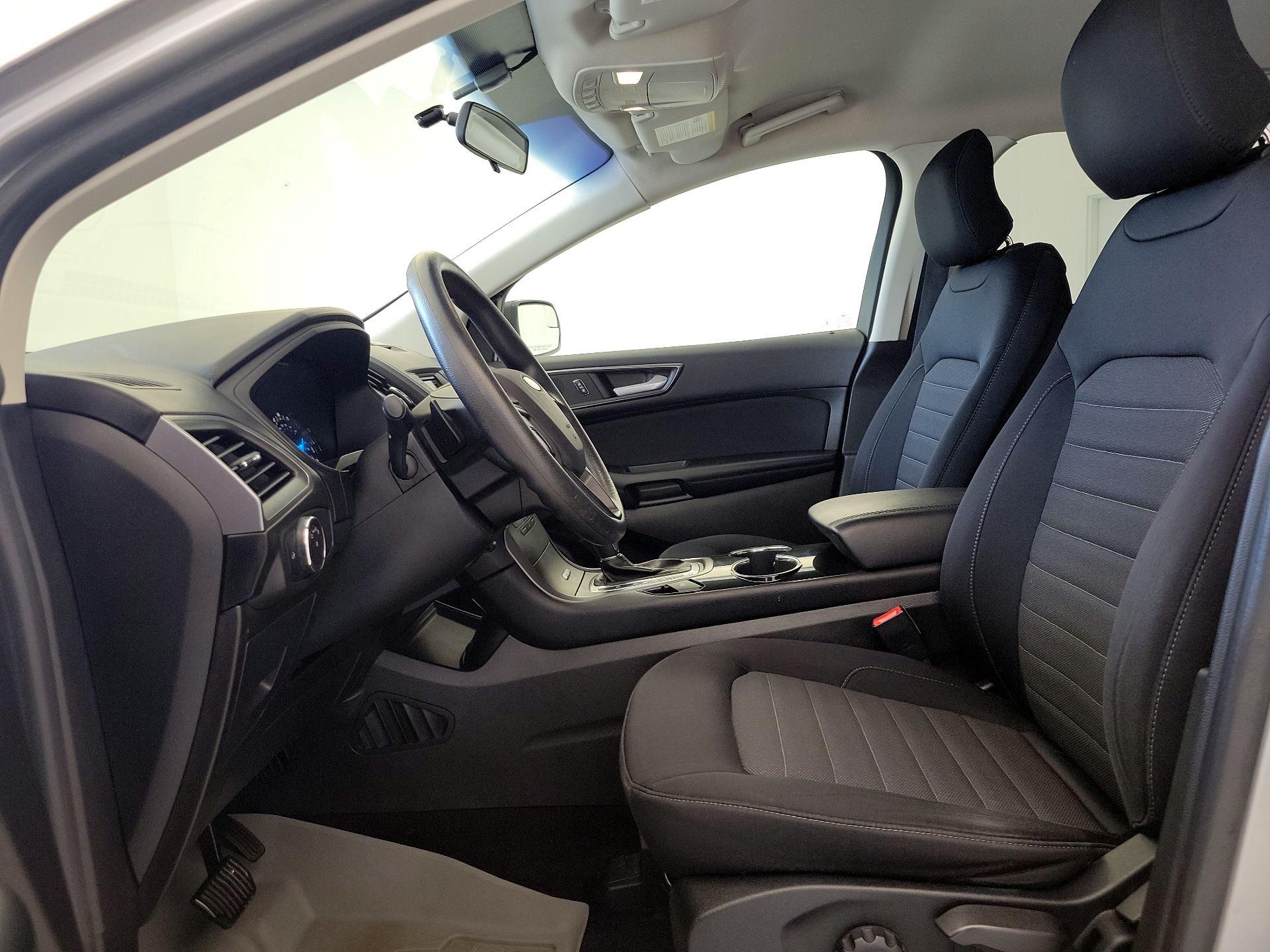 Thumbnail: 2017 Ford Edge - 11