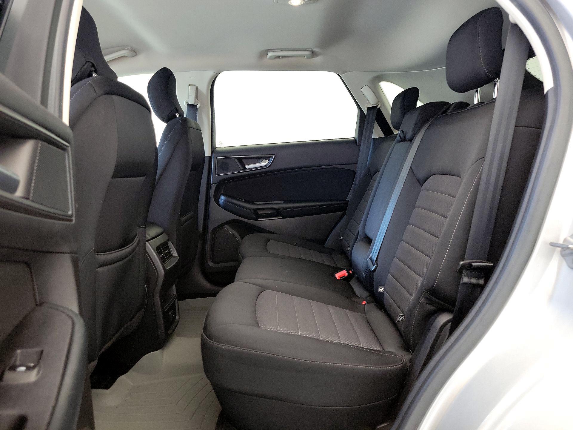 Thumbnail: 2017 Ford Edge - 19