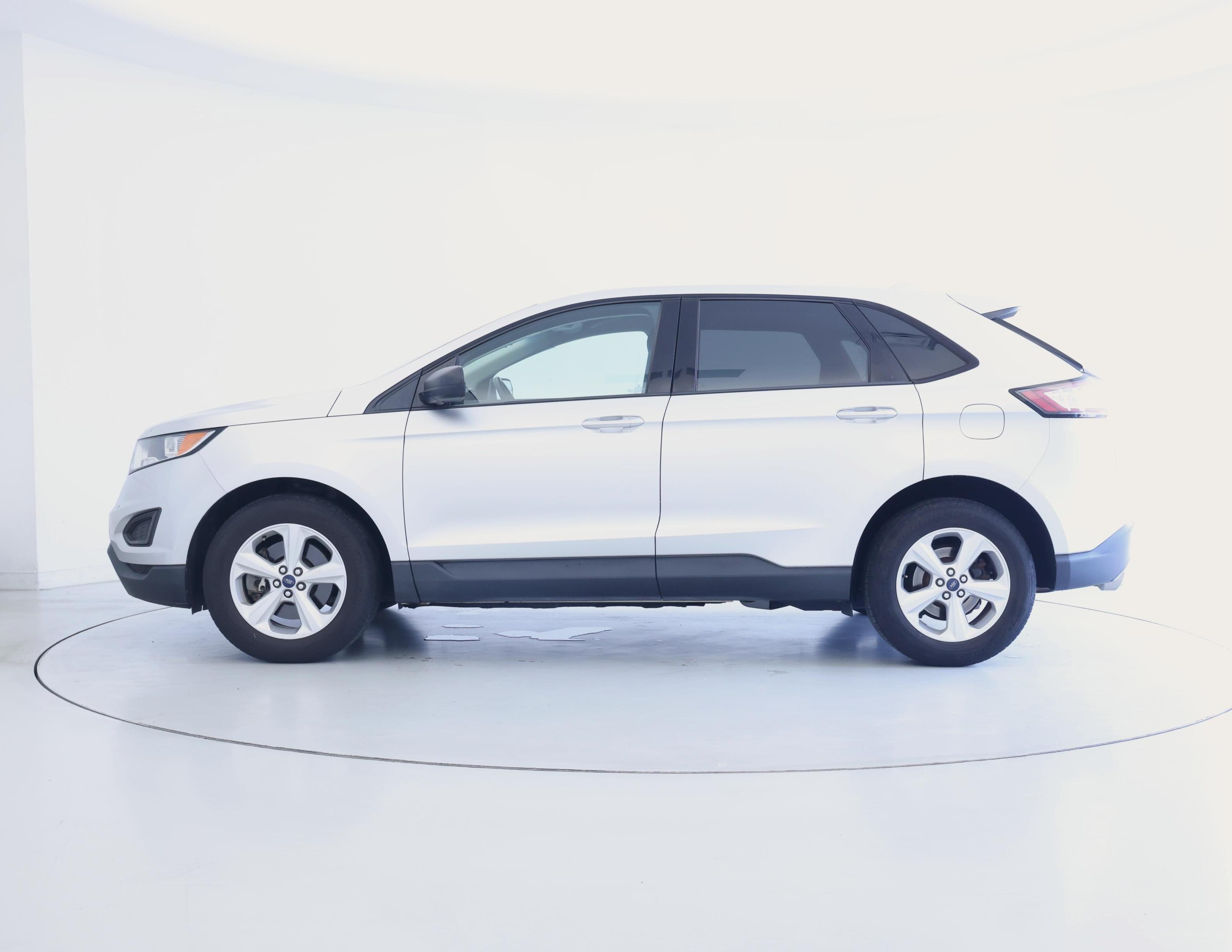 Thumbnail: 2017 Ford Edge - 3