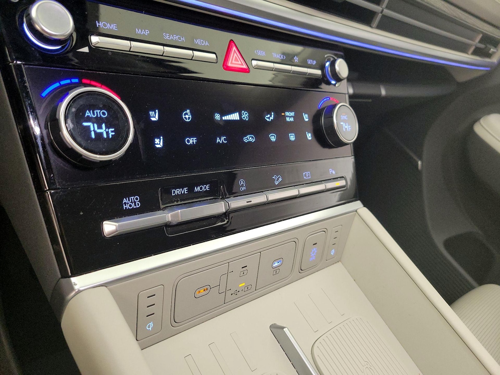2024 Hyundai Santa Fe Calligraphy - Photo 16