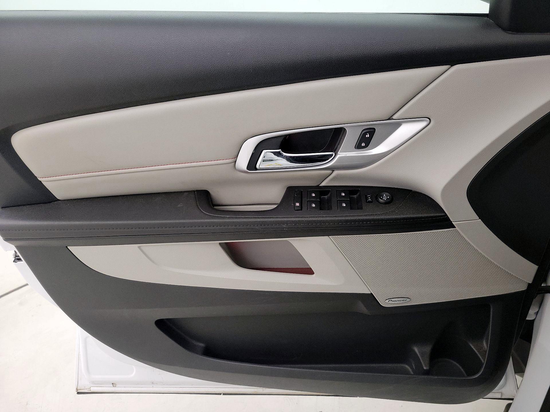 Thumbnail: 2017 GMC Terrain - 12