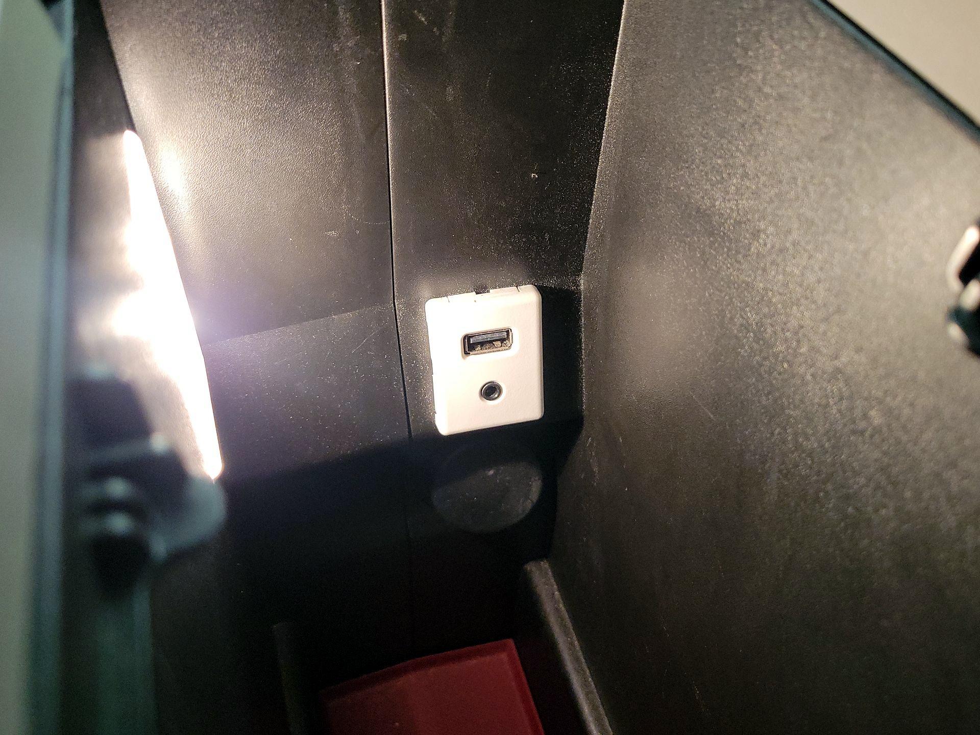 Thumbnail: 2017 GMC Terrain - 18